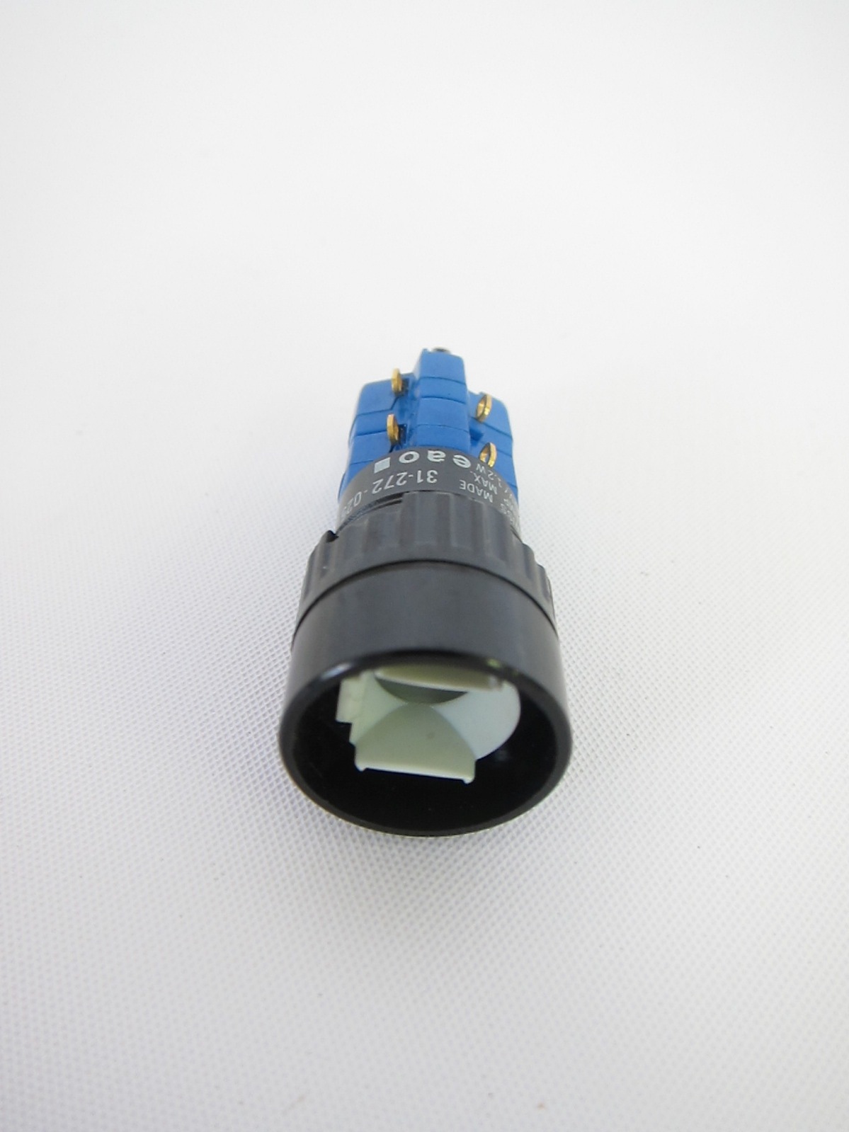 New EAO 31-272-025 31272025 Round Push Button Switch  