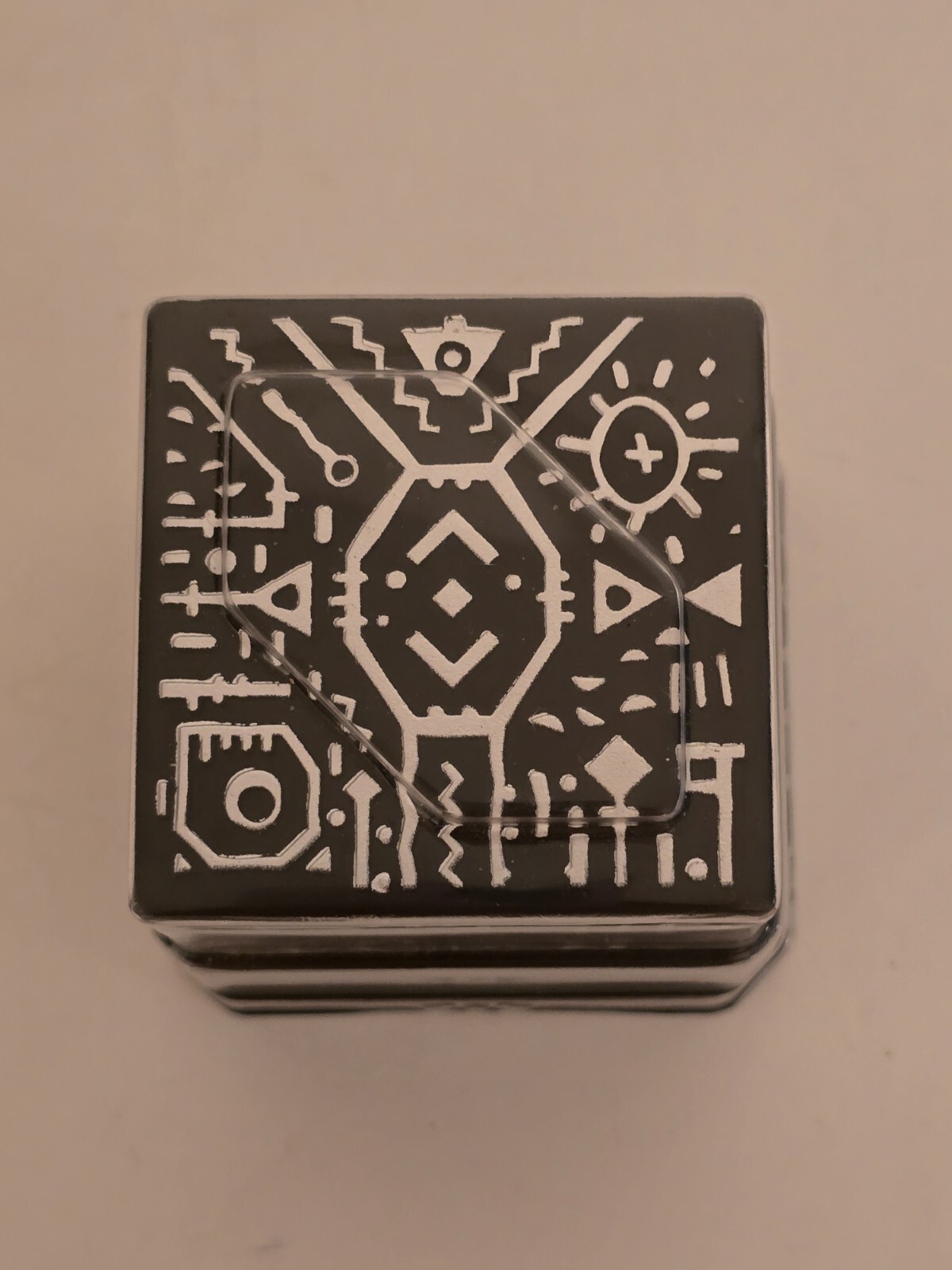 Merge Cube Holographic Handheld AR/VR Holograms