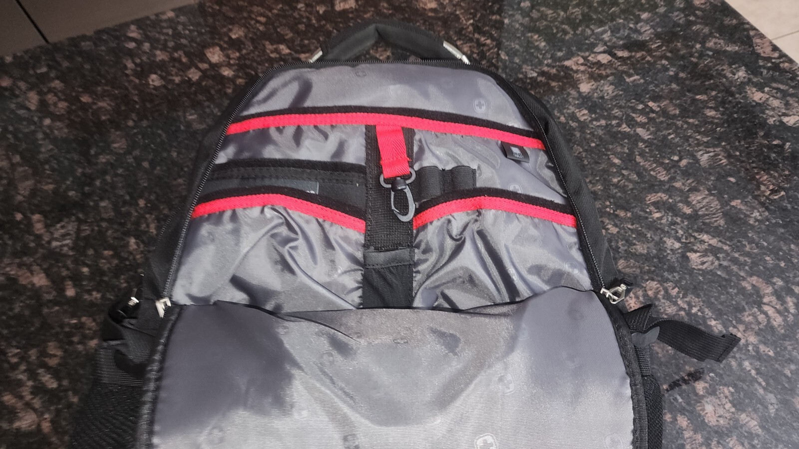 SwissGear 2769 Laptop Backpack (ScanSmart)