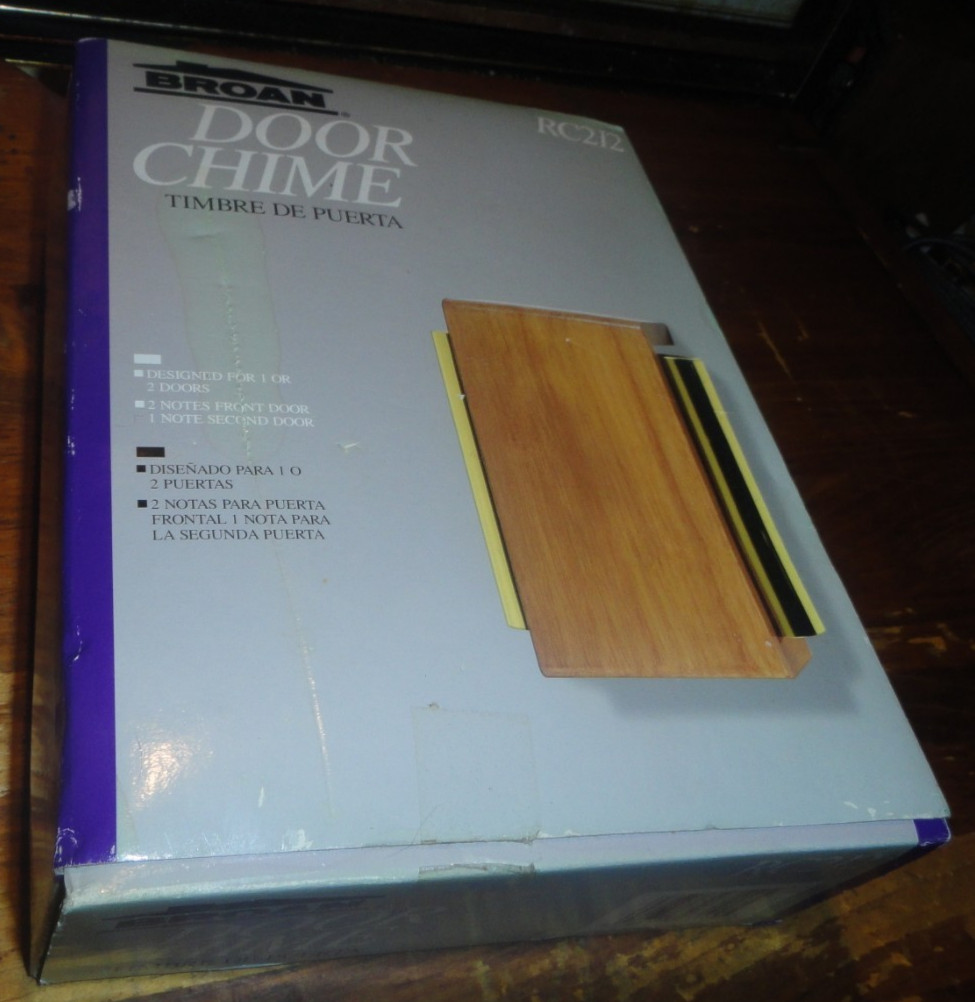 NEW VINTAGE BROAN DOOR CHIME chime RC212 IN BOX UNUSED BELL