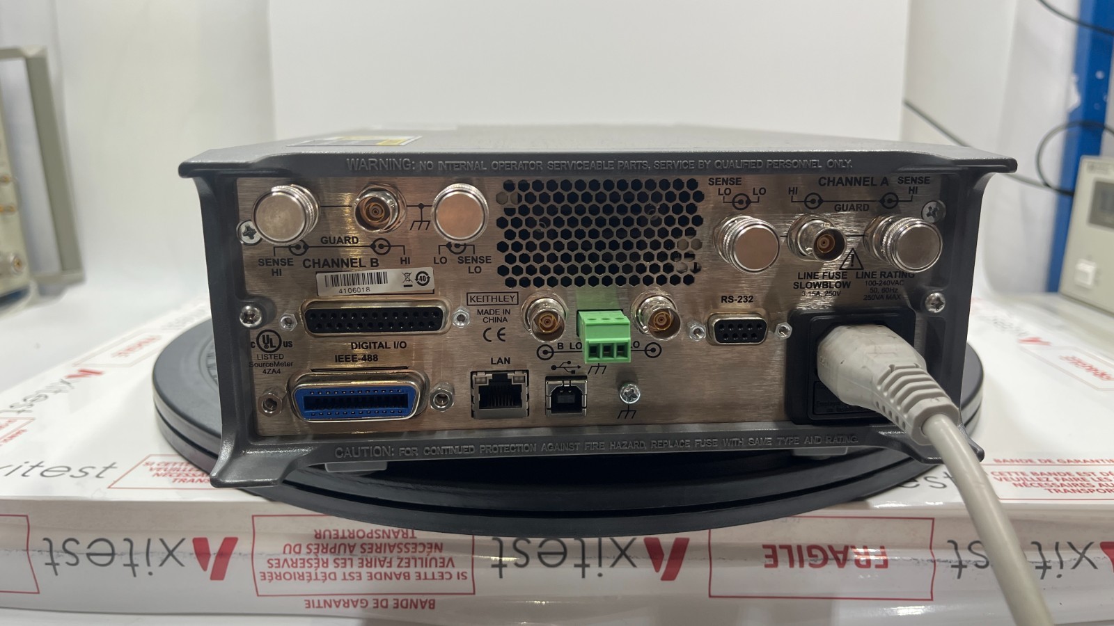 KEITHLEY - 2634B