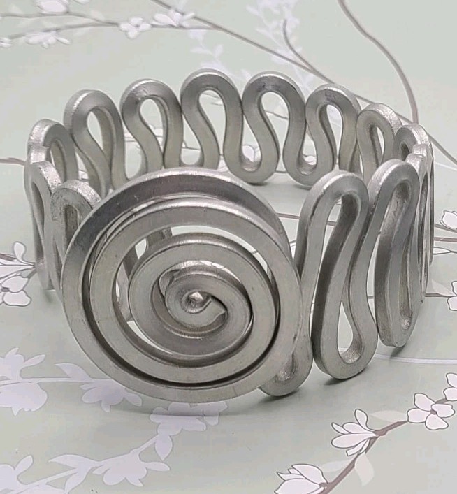 Wire Wrapped Swirl Wave Loop Cuff Bracelet Boho Handcrafted Aluminum Jewelry EUC