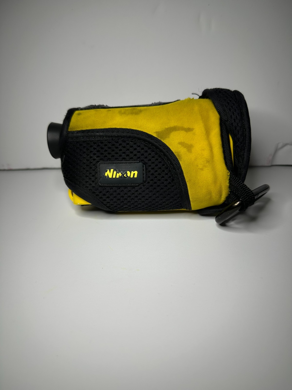 Nikon Callaway Golf LR550 Waterproof Rangefinder w/ Soft Case