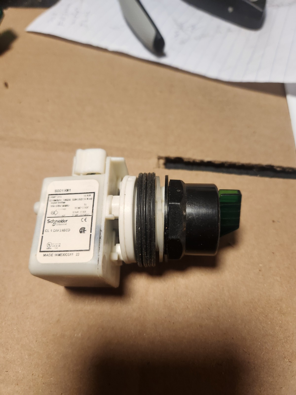 Schneider 9001KM1 GREEN SWITCH...NOT IN ORIGINAL BOX.