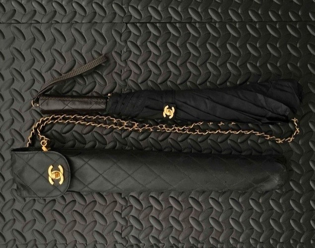 junk CHANEL Matelasse folding Umbrella turn lock chain crossbody Shoulder bag