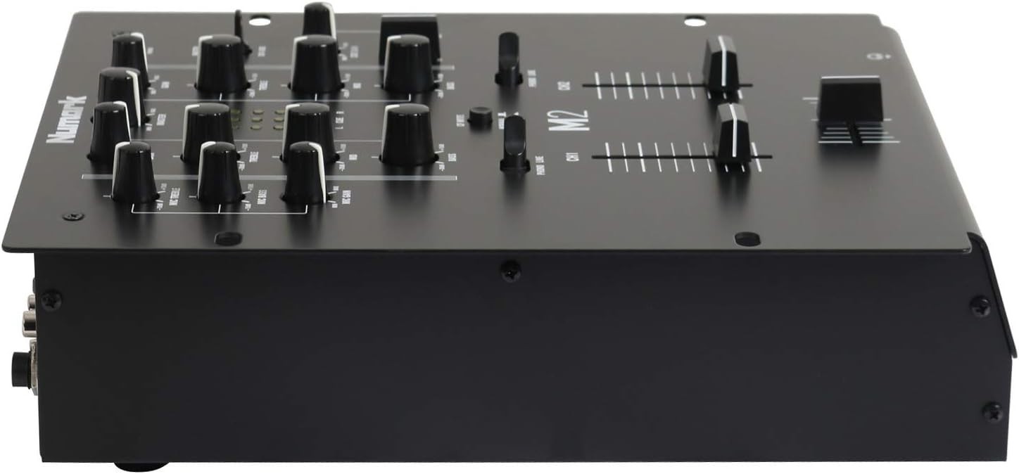 Rack Mountable Scratch Mixer with Microphone Input