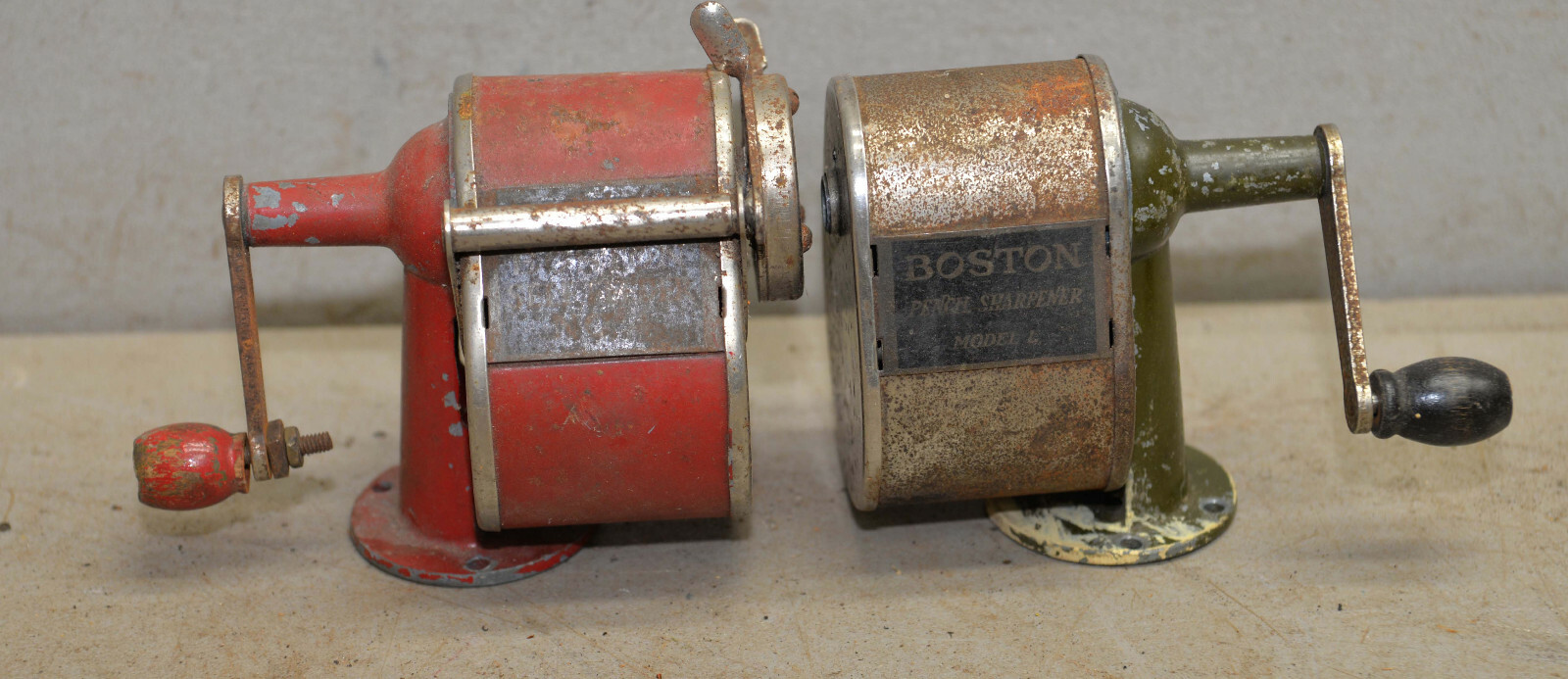 2 vintage Boston pencil sharpeners self feeder & No 4 collectible desk mount lot