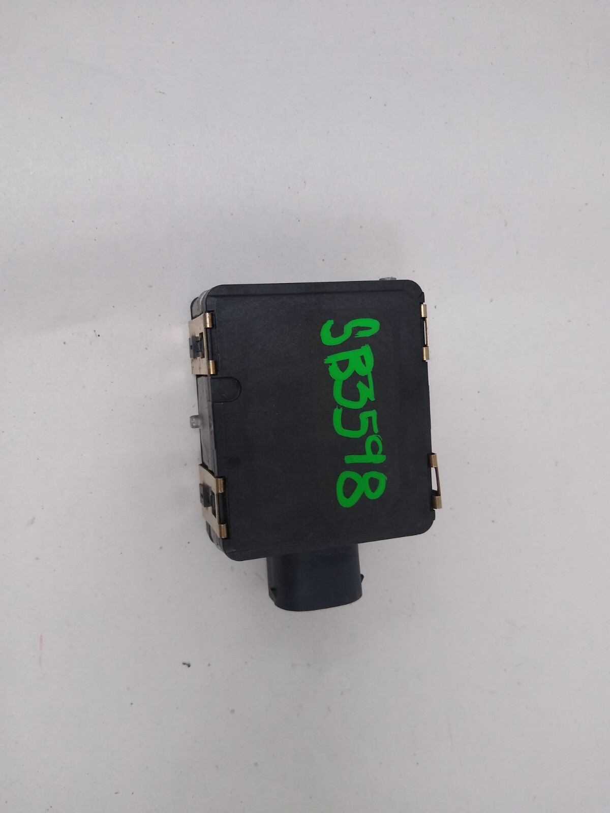 MERCEDES BENZ RADAR DISTANCE SENSOR A0009058911 USED OEM ►SB3598