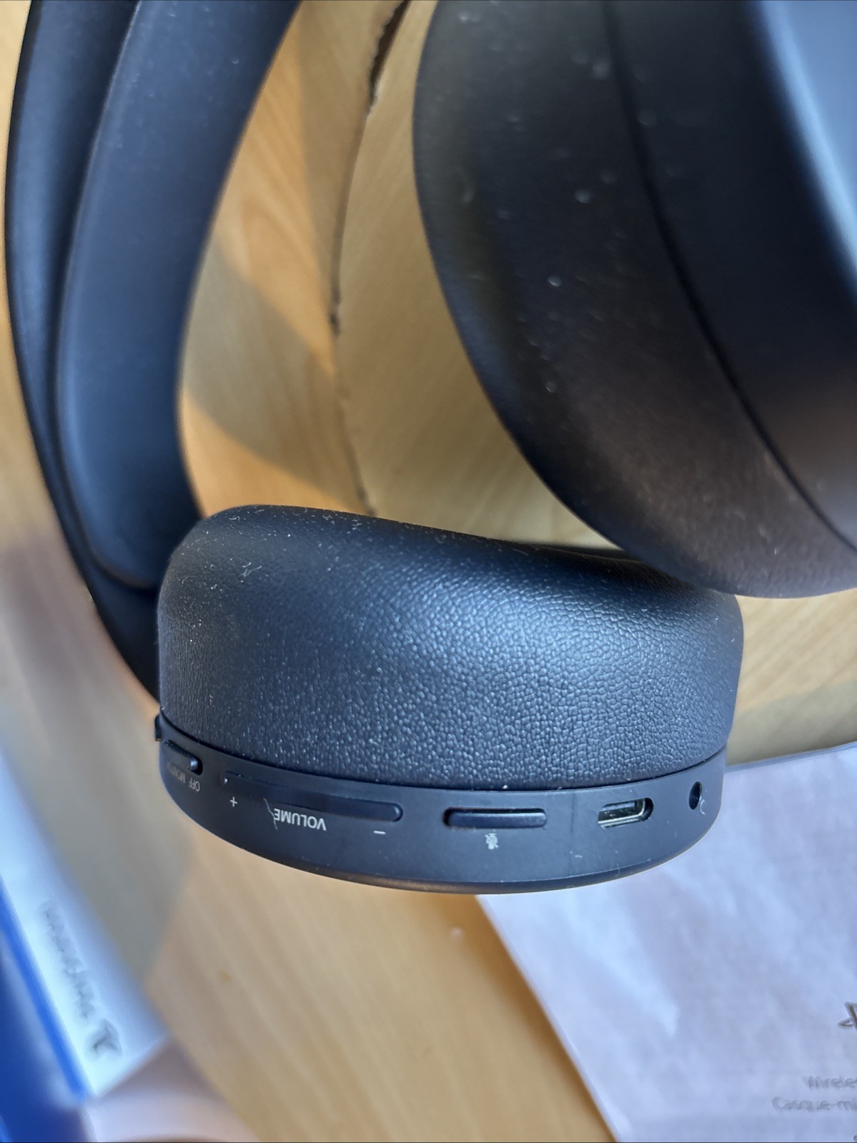 Sony Pulse 3D Black/White Over the Ear Gaming Headset