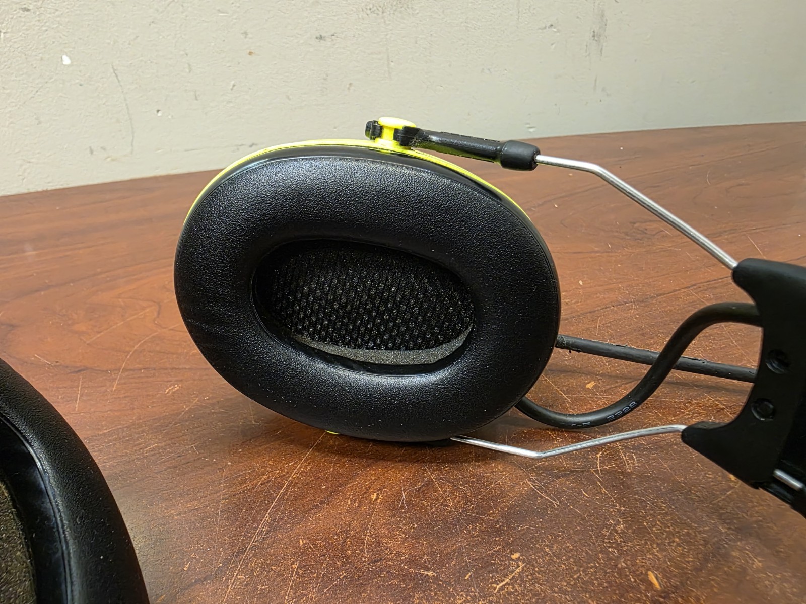 3M PELTOR LiteCom Plus Headset MT73H7A4610NA