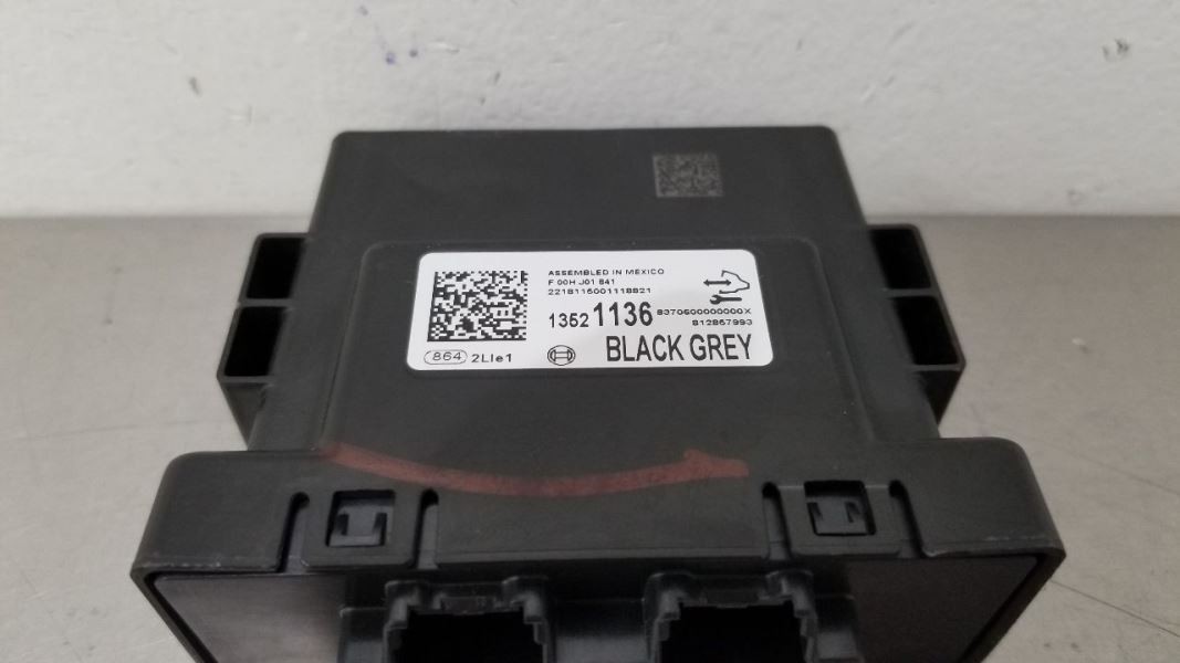 18 CHEVY CAMARO PARK ASSIST CONTROL MODULE 13521136