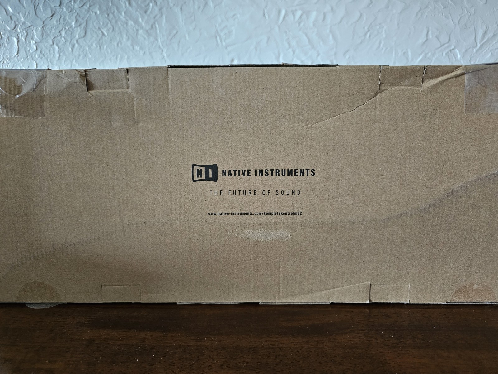Native Instruments M32 Komplete Kontrol Keyboard Controller - SEALED BOX.