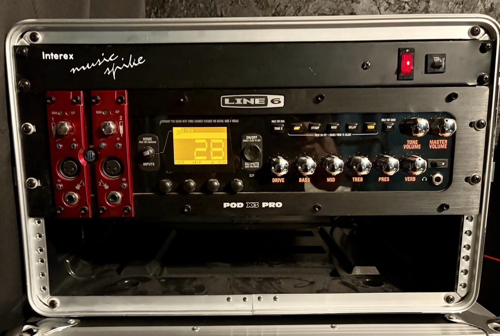 Line 6 POD X3 Pro Rack Bundle w/ FBV Longboard, 7U Case & Manuals