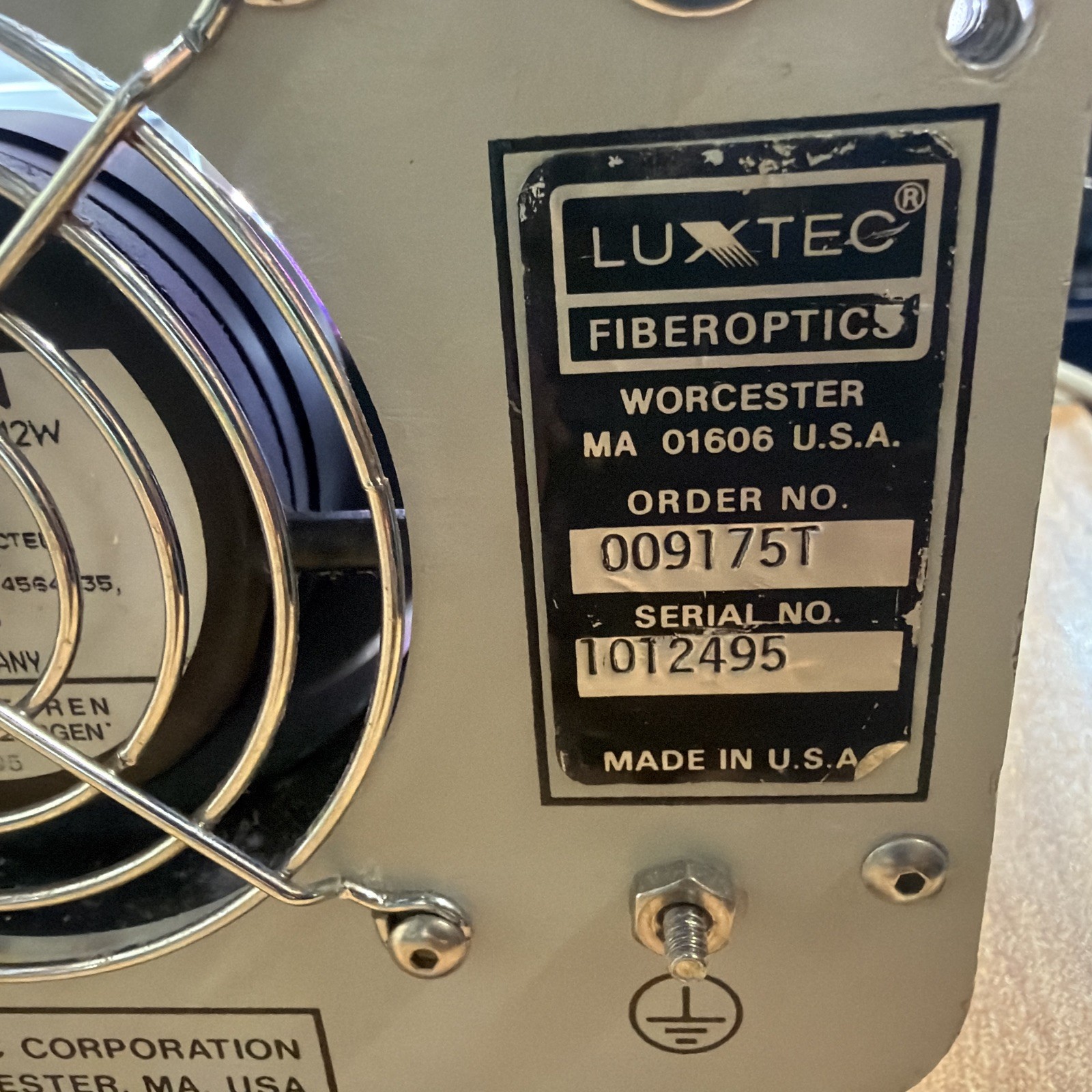 Luxtex 9175 Series 9000 Model Light Source with Power Cord