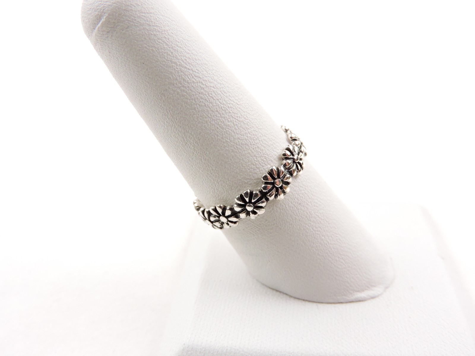 Sterling Silver Flower Band Ring - Free Gift Packaging