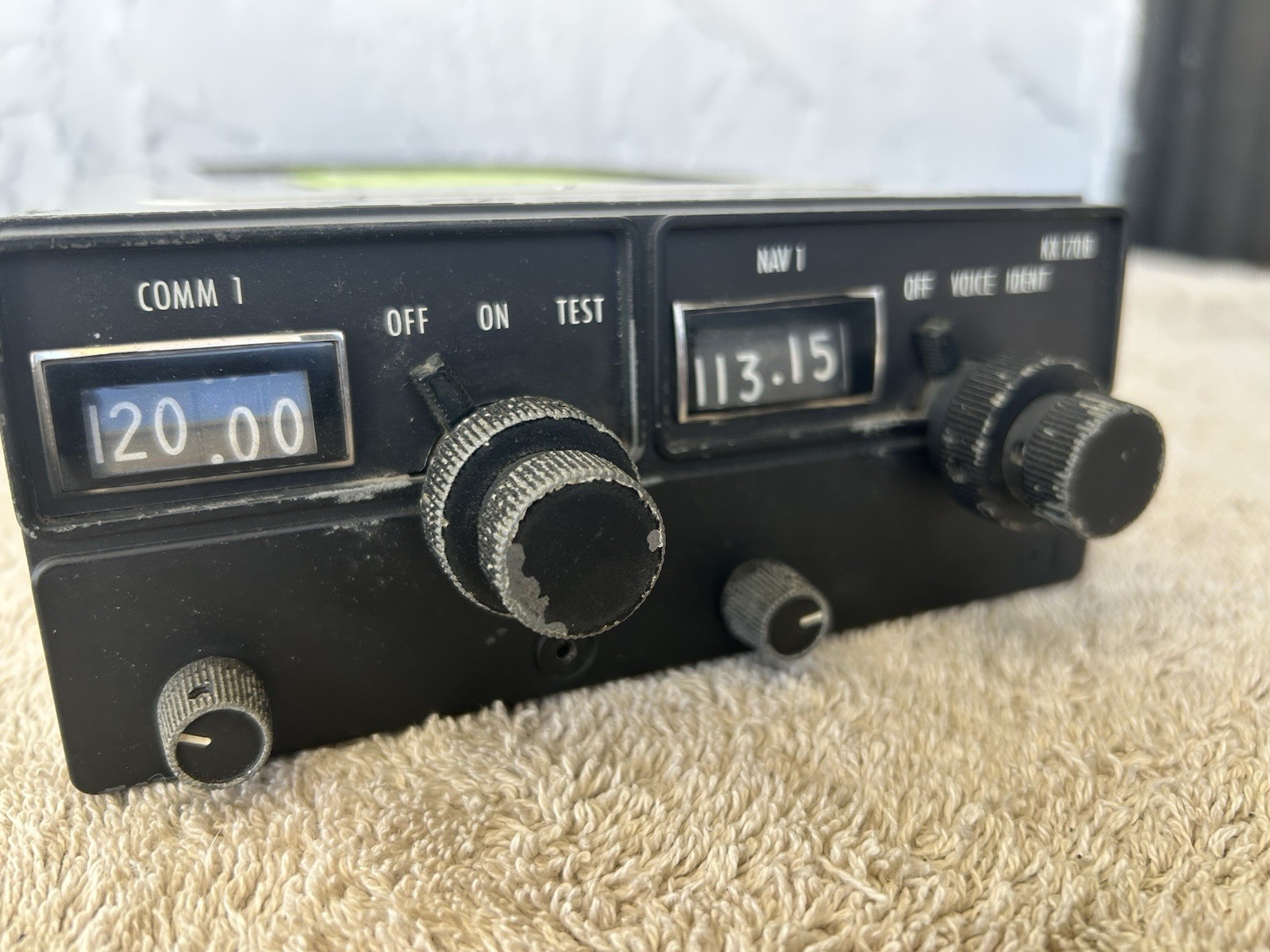 KING KX175B  NAV/COMM RADIO - P/N: 069-1019-00  Serial 60223 For Reinstall