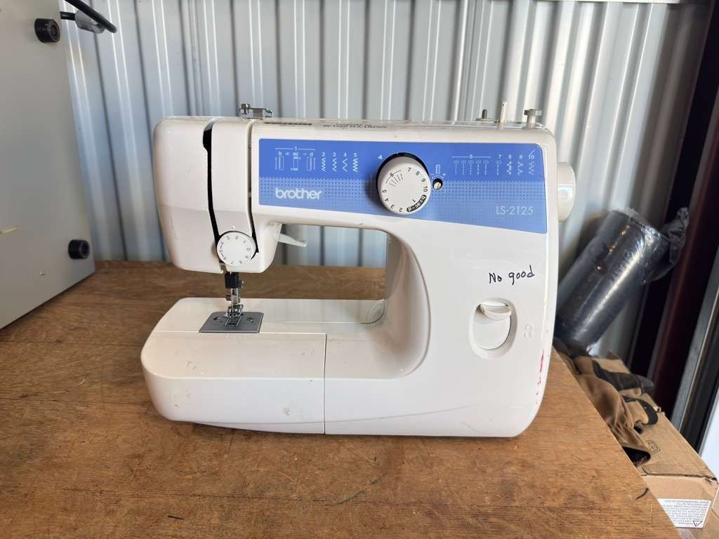 Brother LS-2125 Sewing Machine White FOR PARTS