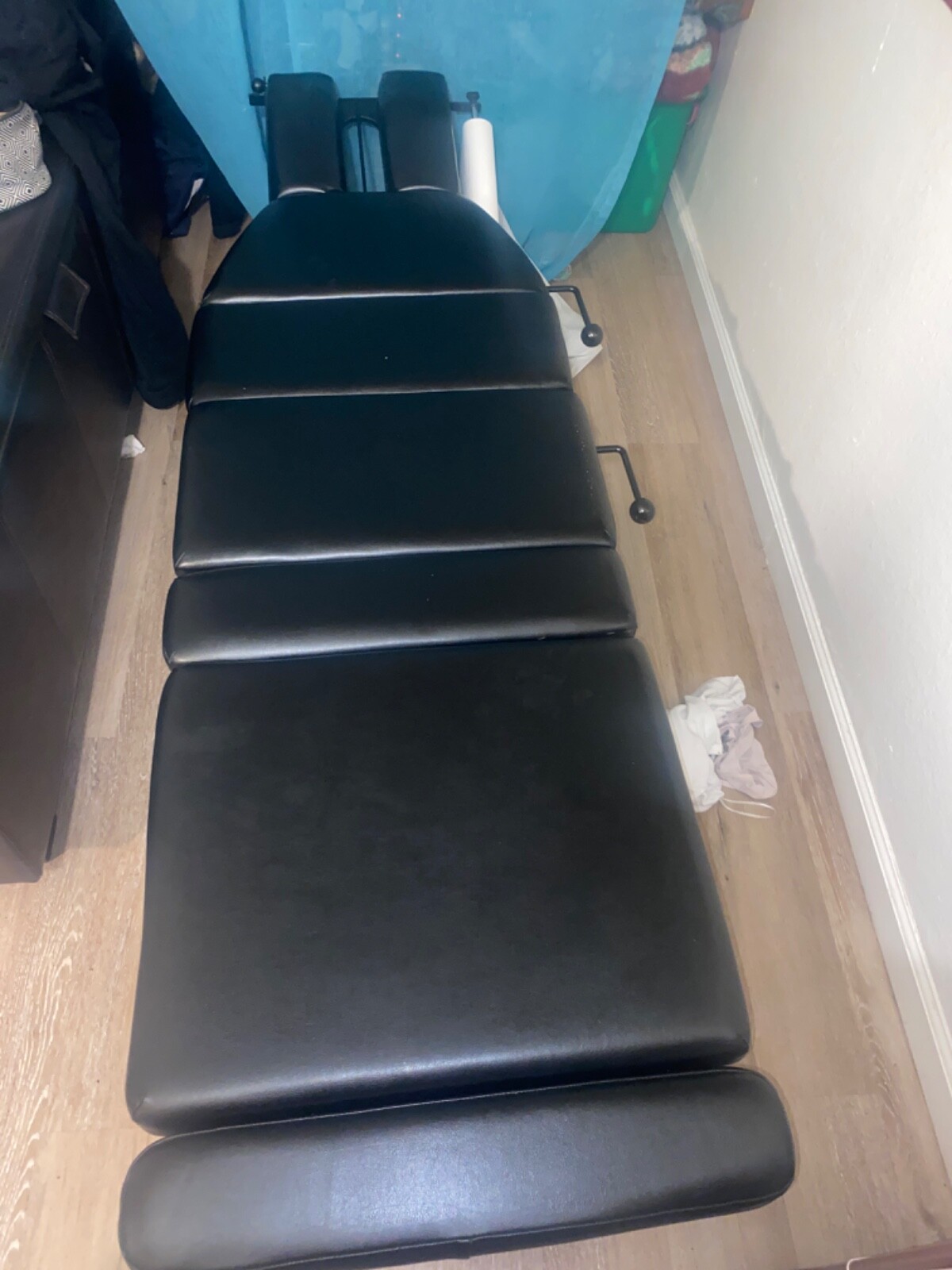 Master Massage 28256 Massage Table - Black