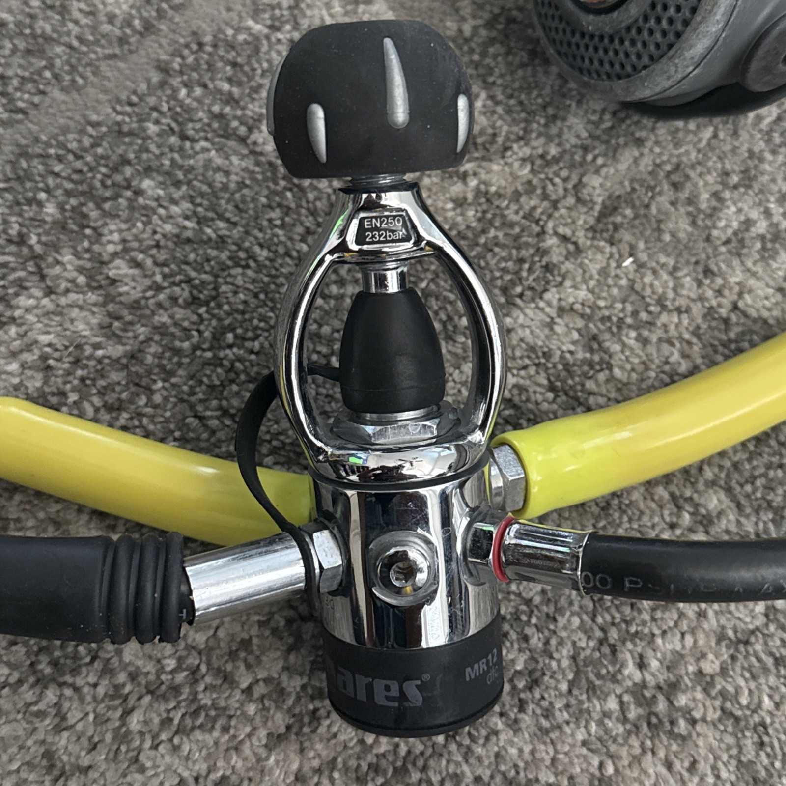 Mares Axis Pro Regulator Set, Yoke, MR12 dfc Octo Scuba Diving UNTESTED As-Is