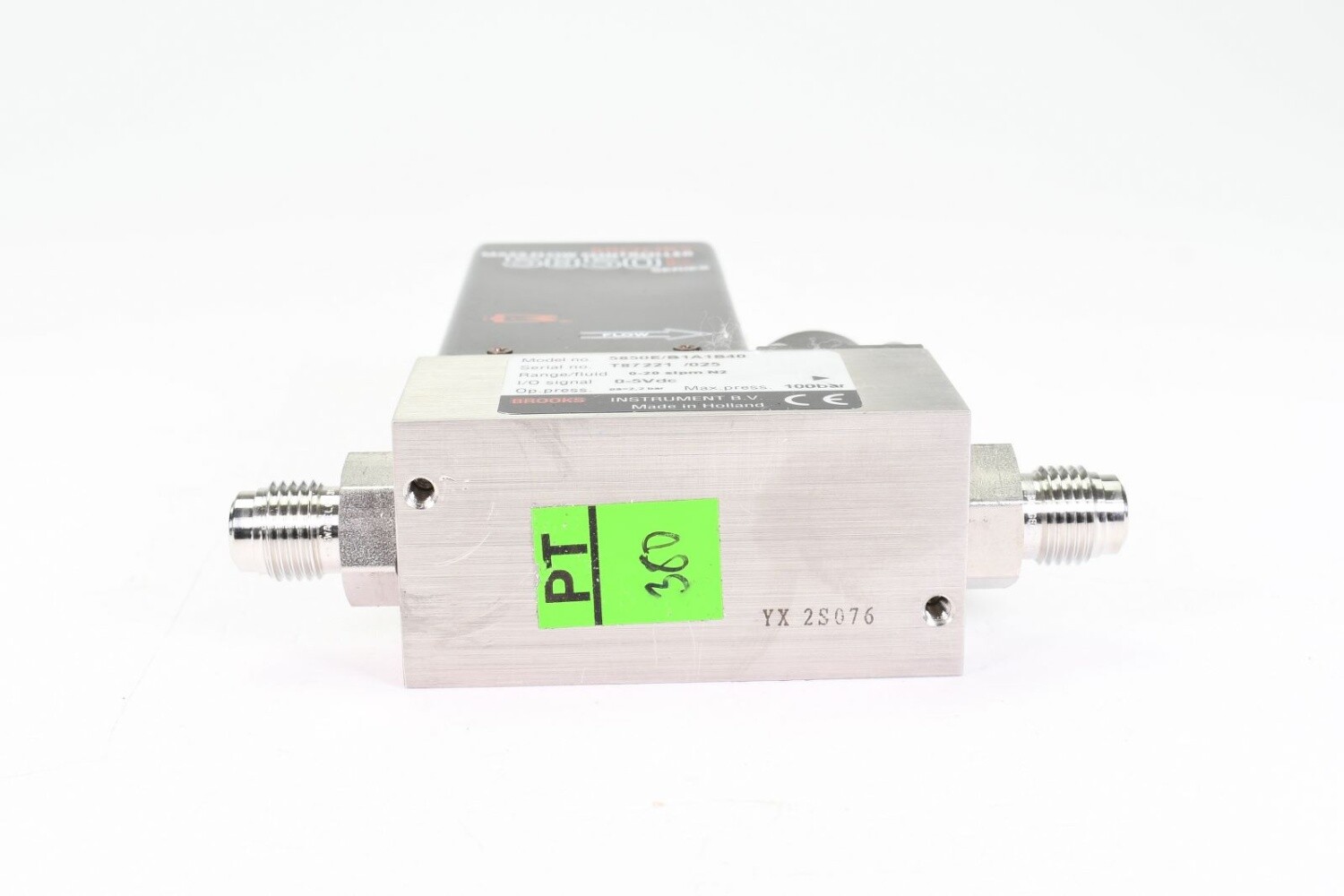 BROOKS INSTRUMENT 5850E/B1A1B40, Mass Flow Controller, N2; 0-20 slpm