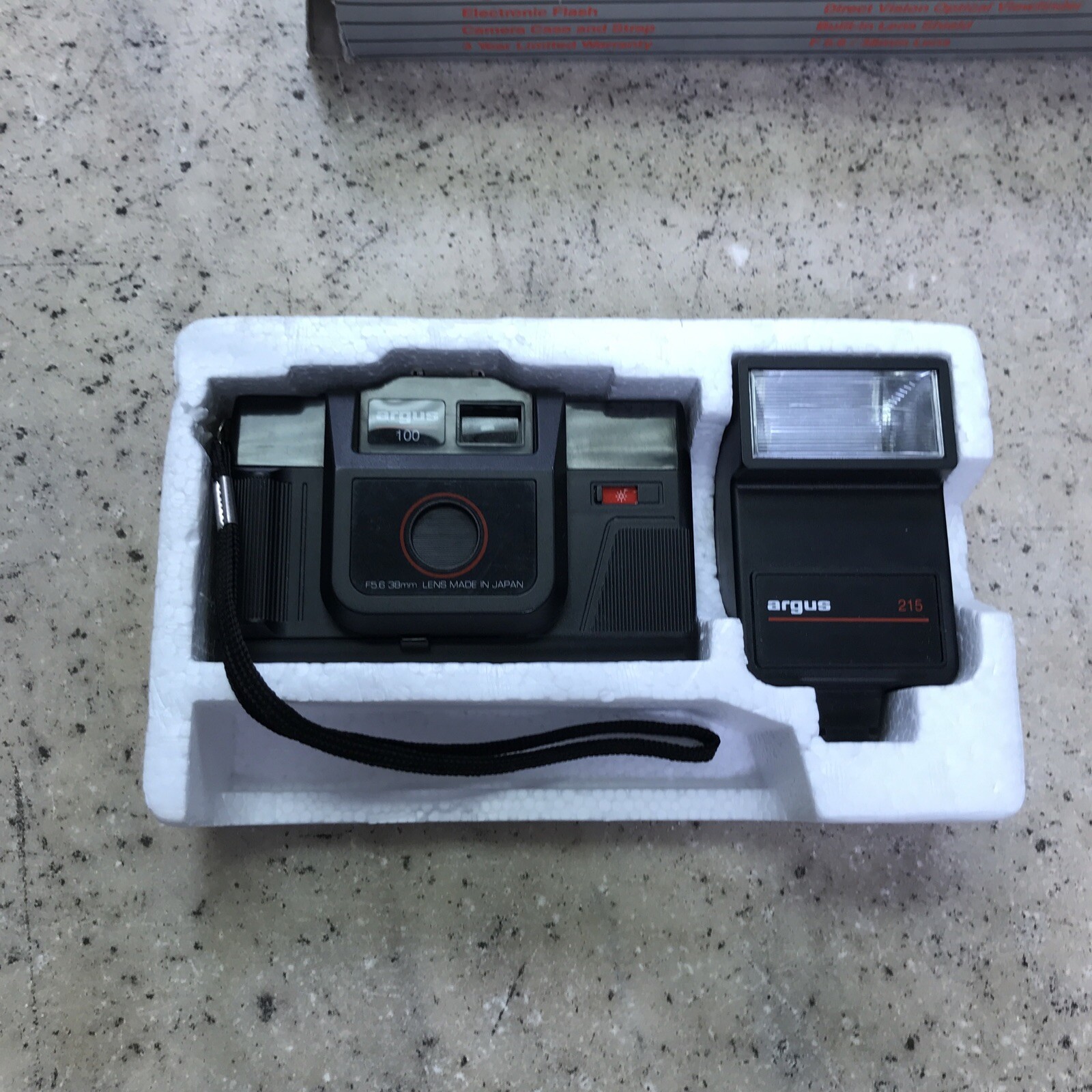 Argus 100 Point & Shoot 35mm Camera W/Flash - Untested - Flash Charges Fast Ship