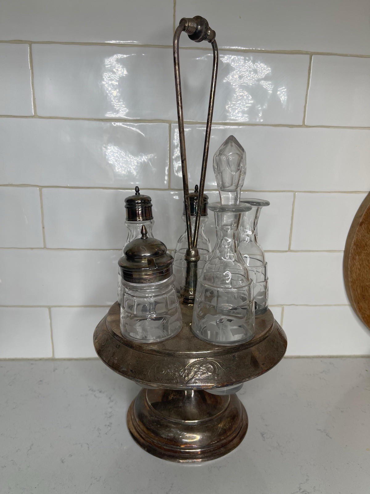 Meriden B Company 5 Slot Cruet Silver Plated Etched Glass Antique Late 1800’s