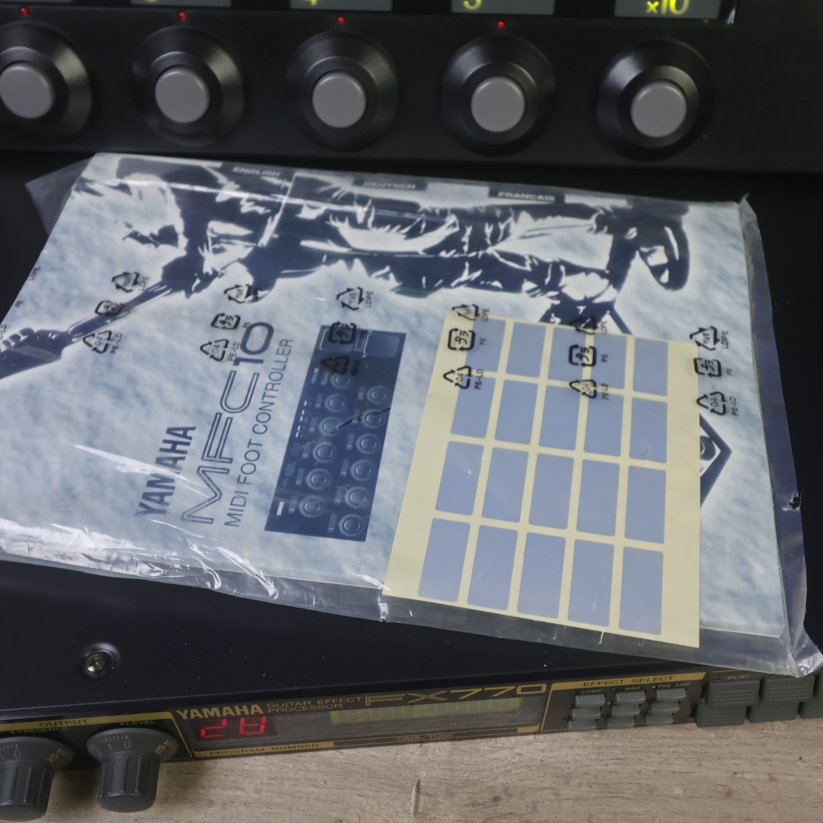 Yamaha FX770 Guitar Effects Processor + MFC10 MIDI Foot Controller Tested VGC
