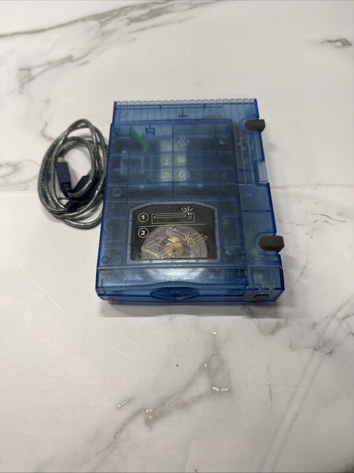 IOMEGA ZIP 100 BLUE  EXTERNAL DRIVE Z100USB NO POWER SUPPLY (READ)