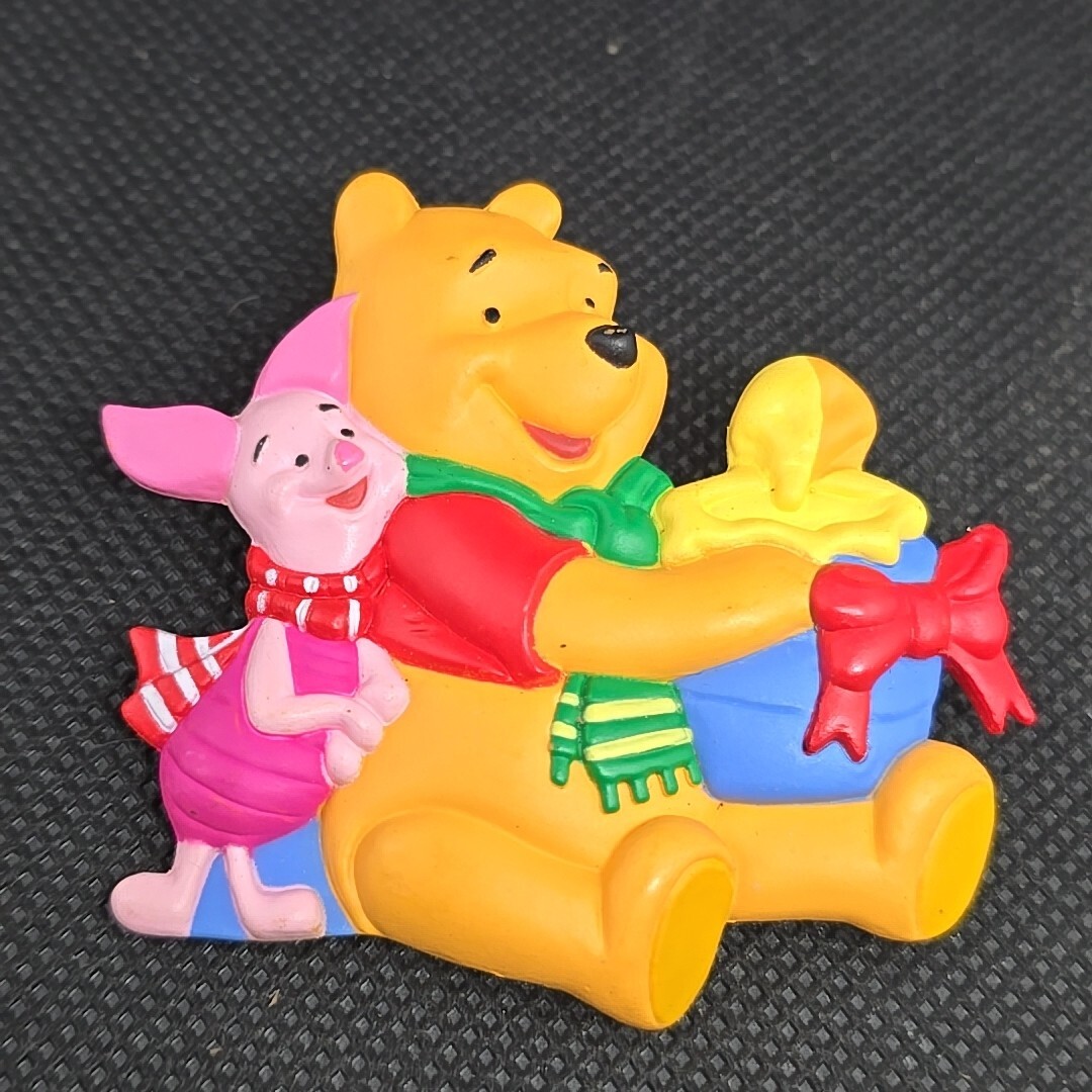 Vtg Hallmark Pin Winnie The Pooh Piglet Honey Pot