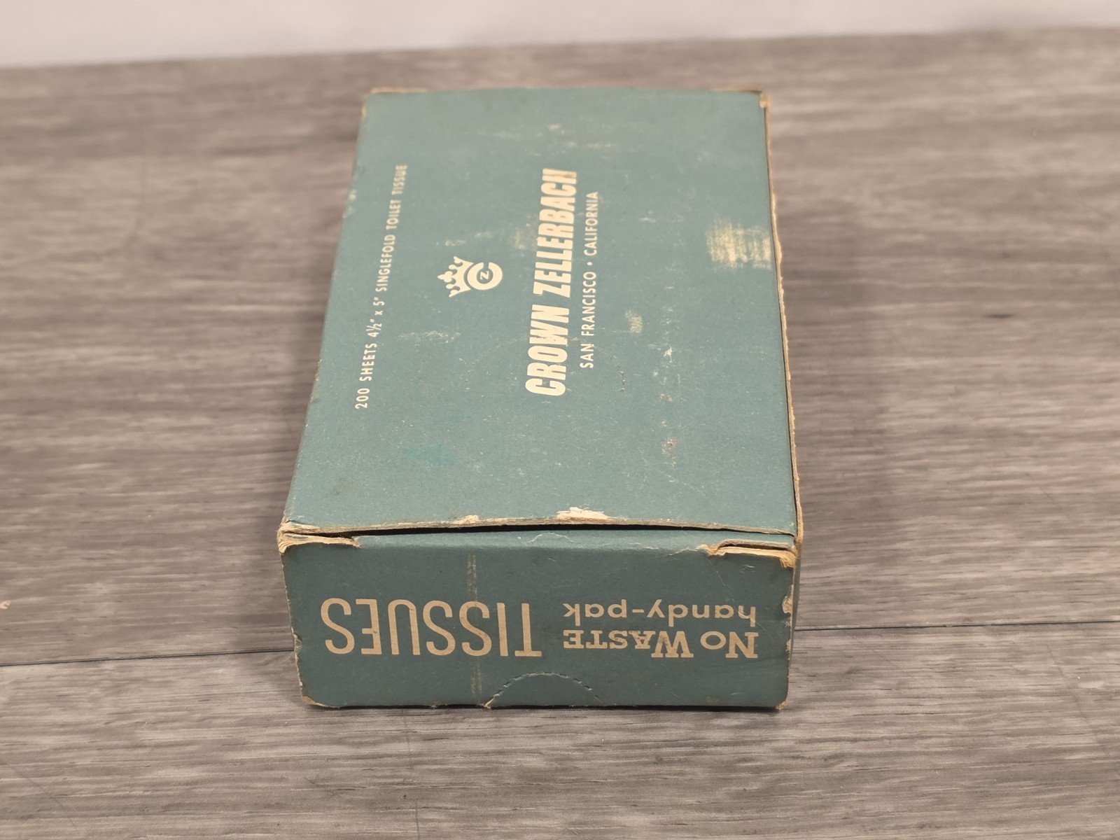 Vintage No Waste Handy-Pak TISSUES