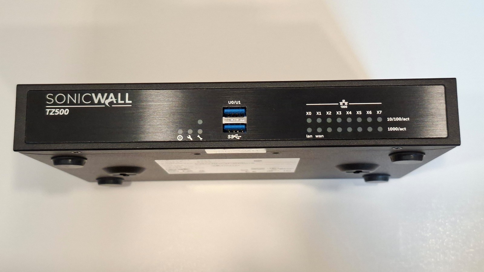 SonicWall TZ500 Firewall with AC adapter Mint