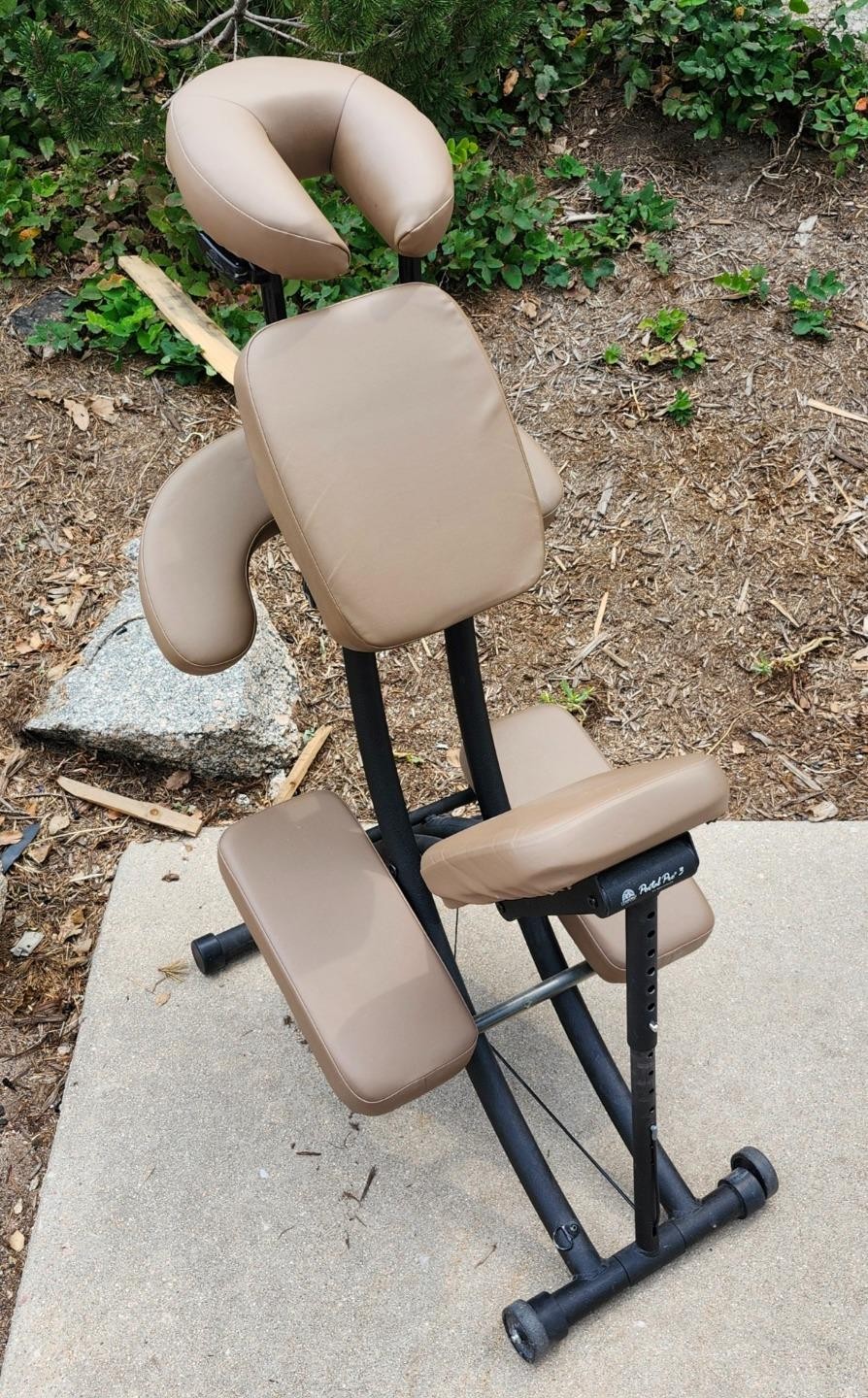 Oakworks Portal Pro 3 Massage Chair - Excellent Condition !  al  tan