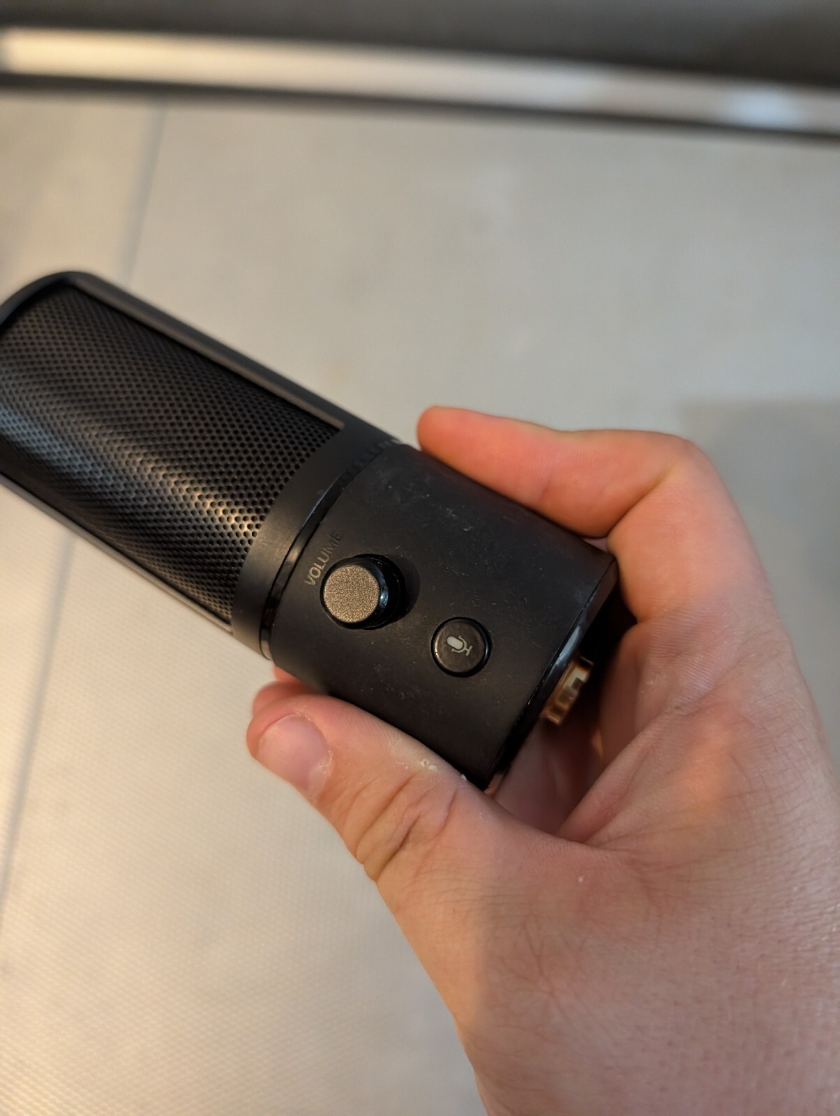 Razer Seiren X USB Streaming Microphone - Black