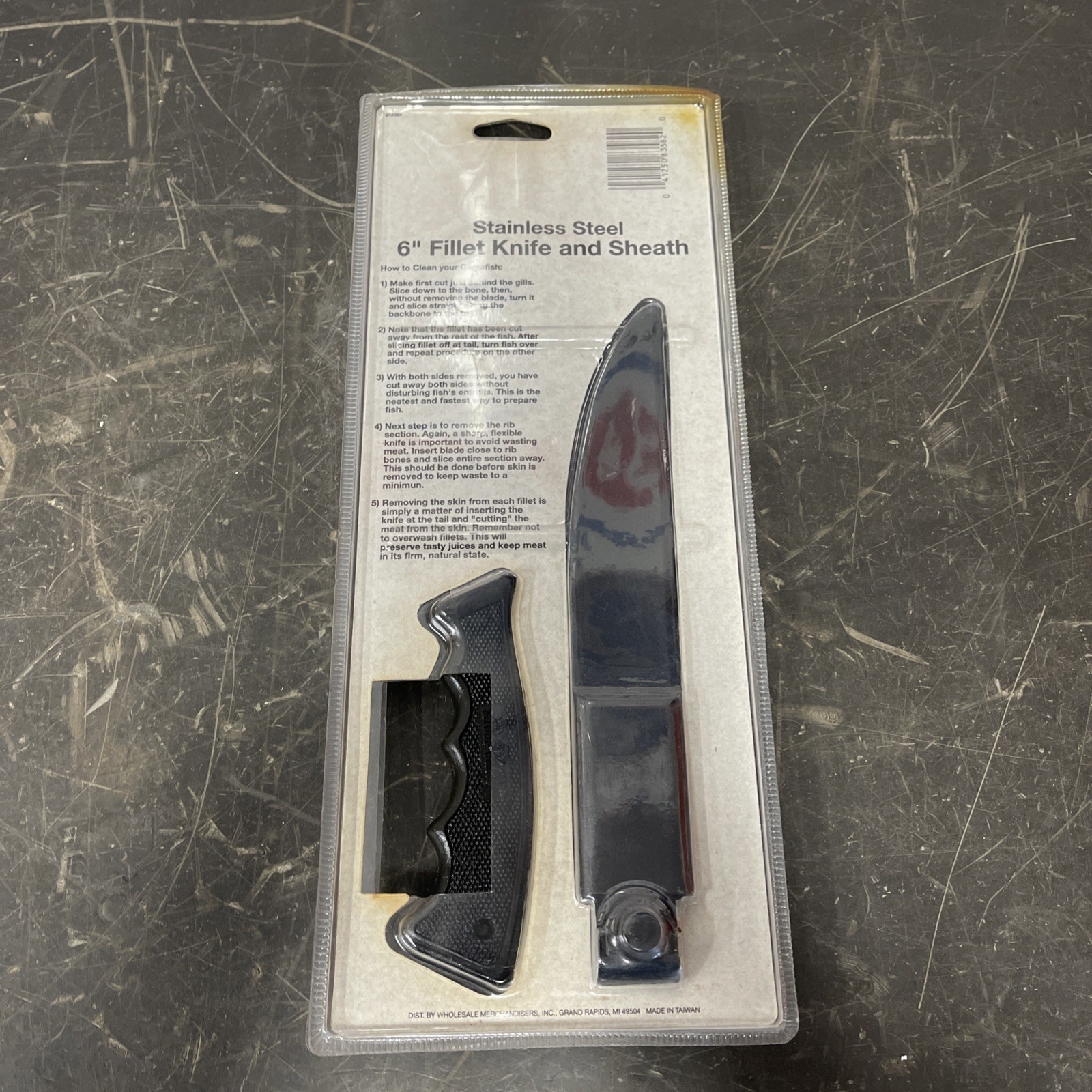Eagle Claw Rubber Handle 6” Fillet Knife with Sheath Model #40-EC4000, NOS