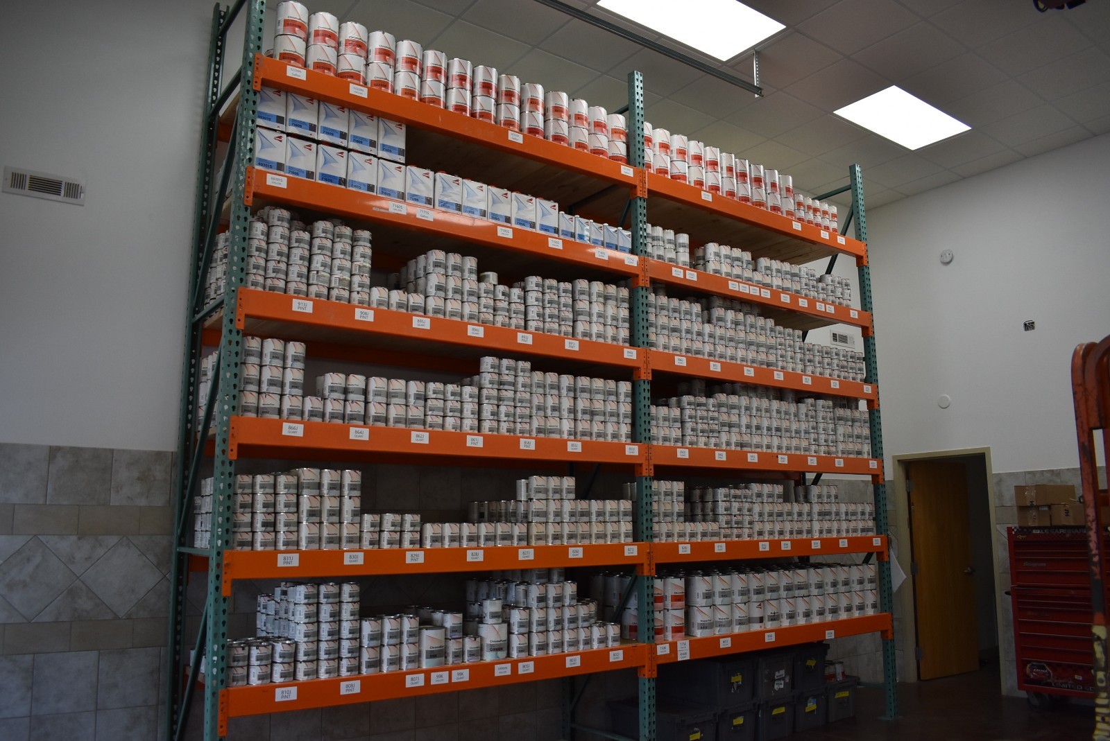 890J Yellow Transoxide Quart Cromax ChromaBase MasterTint Axalta