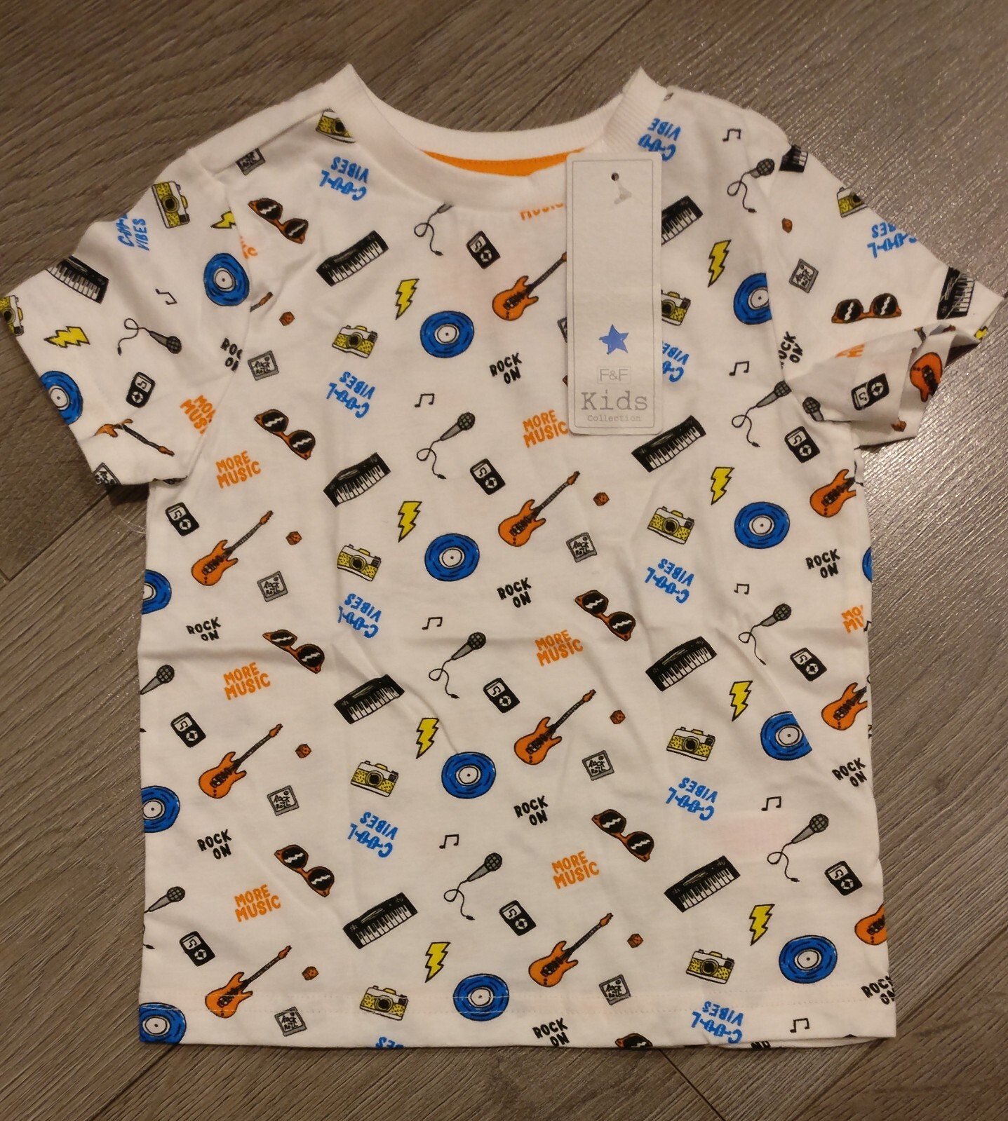F and F Kids Music T-shirt 18-24 Months