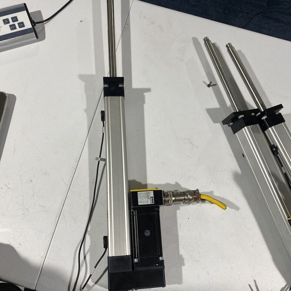 PARKER BE233FJ-KMSN Motor And ETB32-A08PALX-JFB300-AG20 Linear Actuator