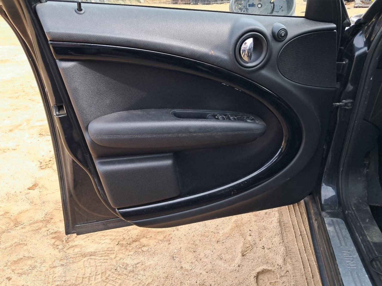 COUNTRYMA 2014 Glove Box 4770867