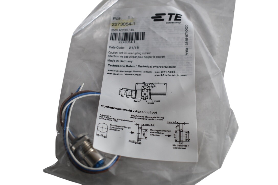 NEW TE Connectivity 2273054-1 Sensor Cables / Actuator Cables M12 Female pnl Mld