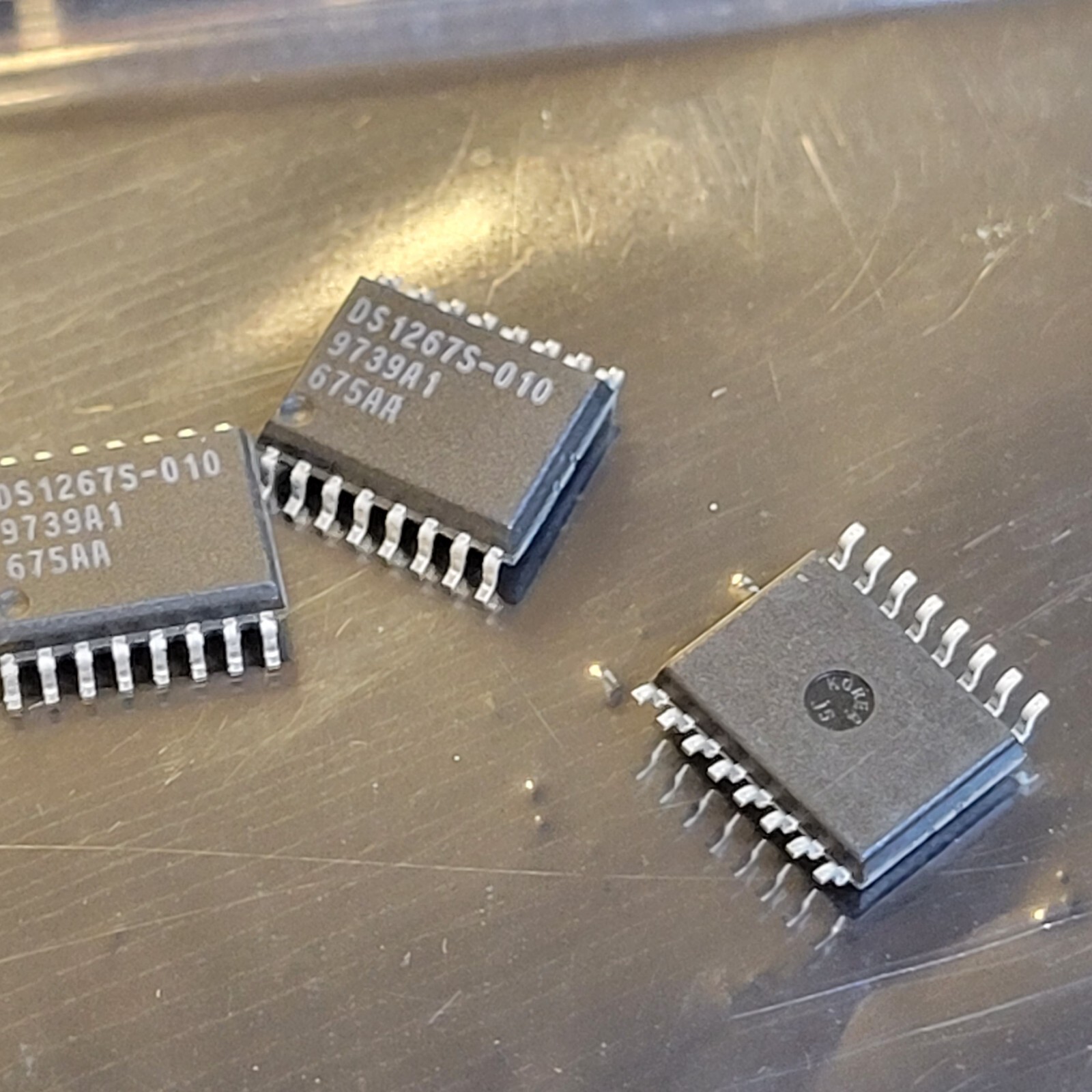 (3PCS) DS1267S-010 DALLAS Digital Potentiometer 16 Pin Pl NEW OEM USA SALE $12