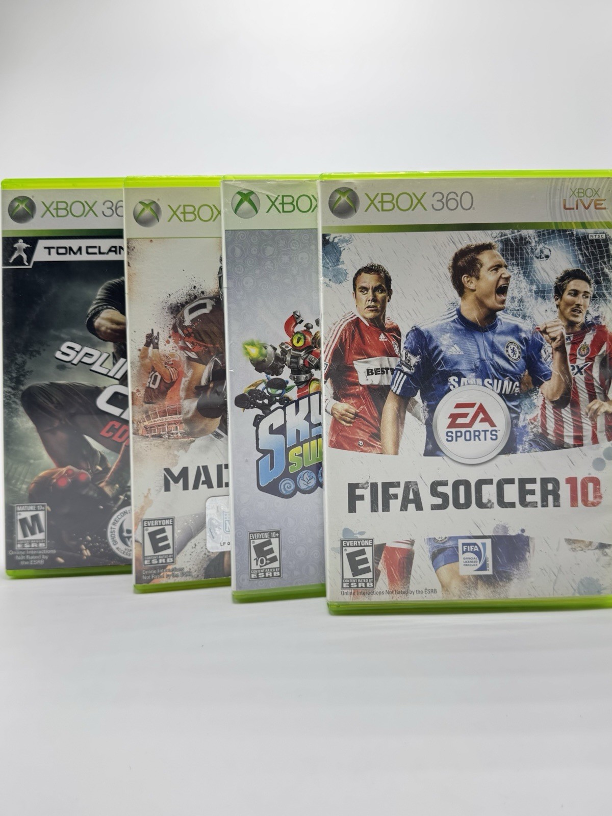 Xbox 360 Slim 4GB CIB Bundle — Kinect 3 Controllers Mic Media remote 4 Games Etc