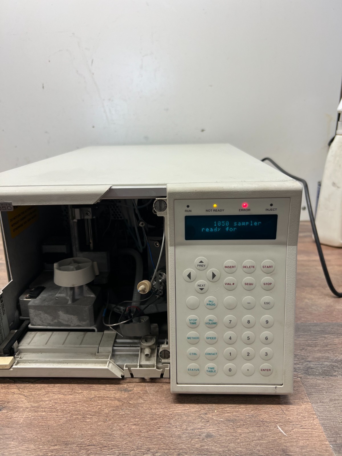 Hewlett Packard HP 1050 series 79855A Autosampler