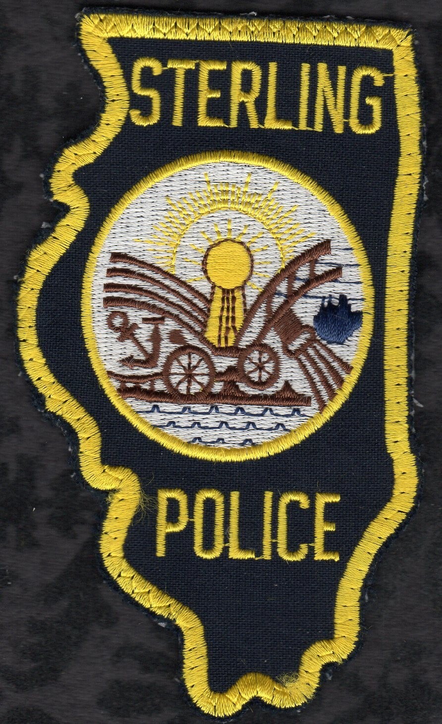 Sterling Illinois Police Shoulder Patch  OBSOLETE