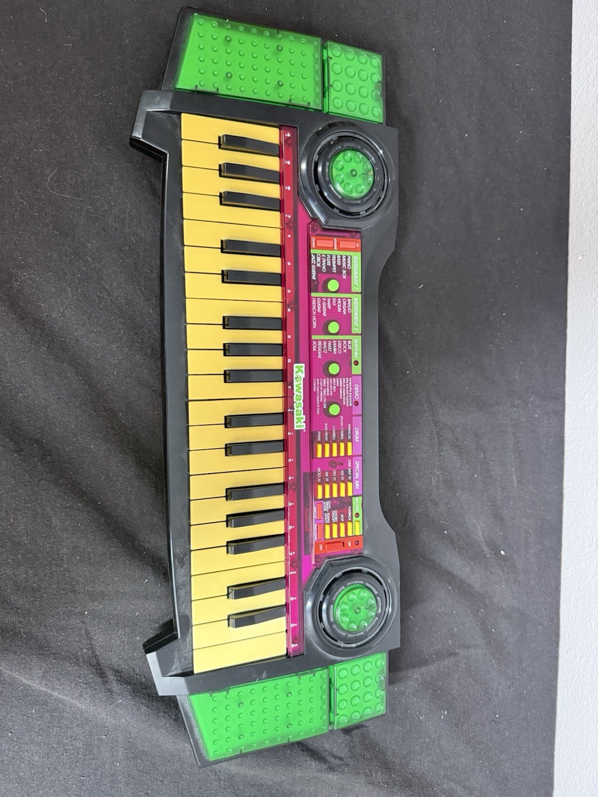 Kawasaki Electronic Keyboard (37 Keys, Tested, Works Great!) Retro Style