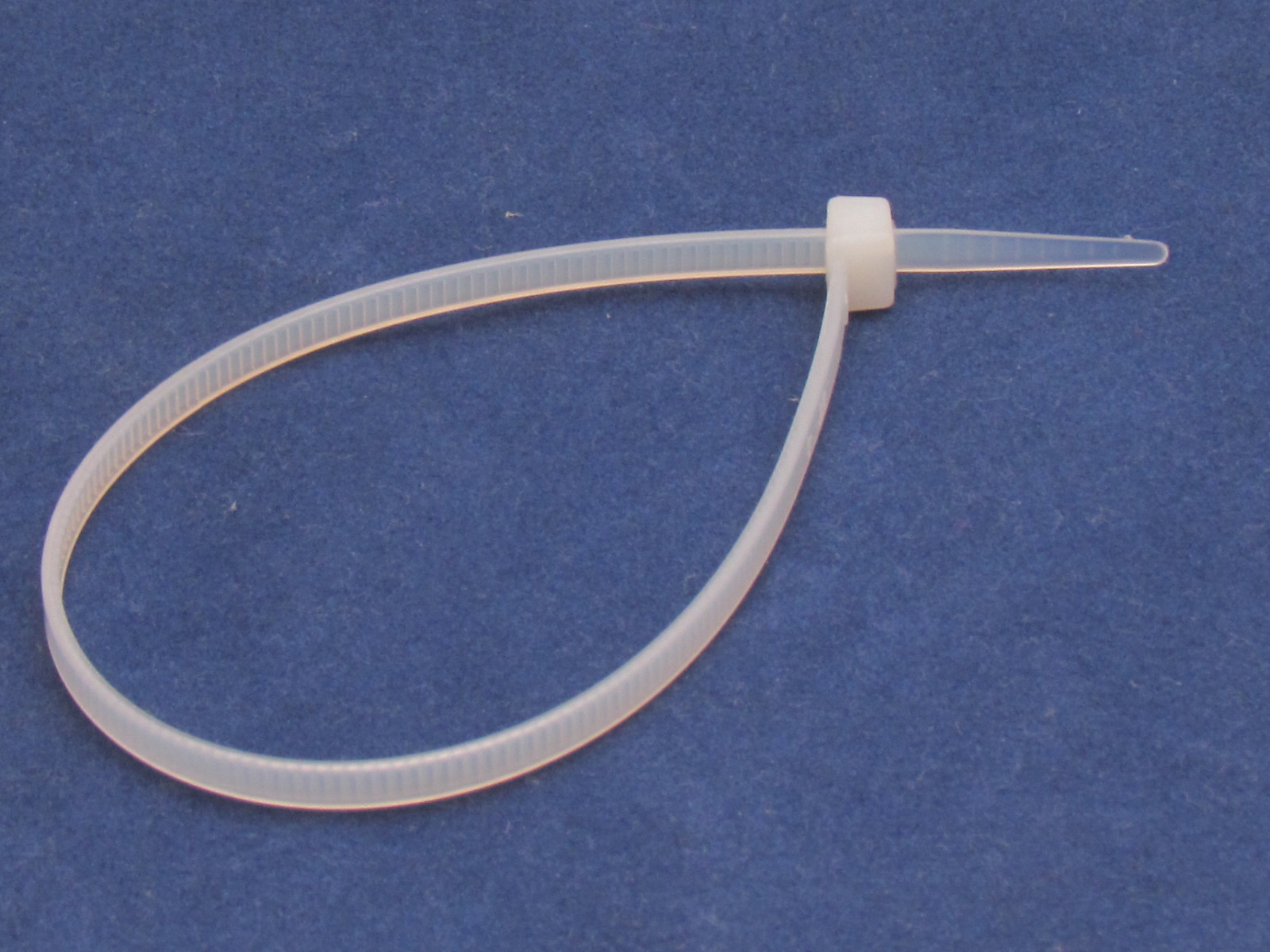 100 X pcs White 8" Tie Cord Strap 200mm Network Nylon Plastic Cable Wire Zip