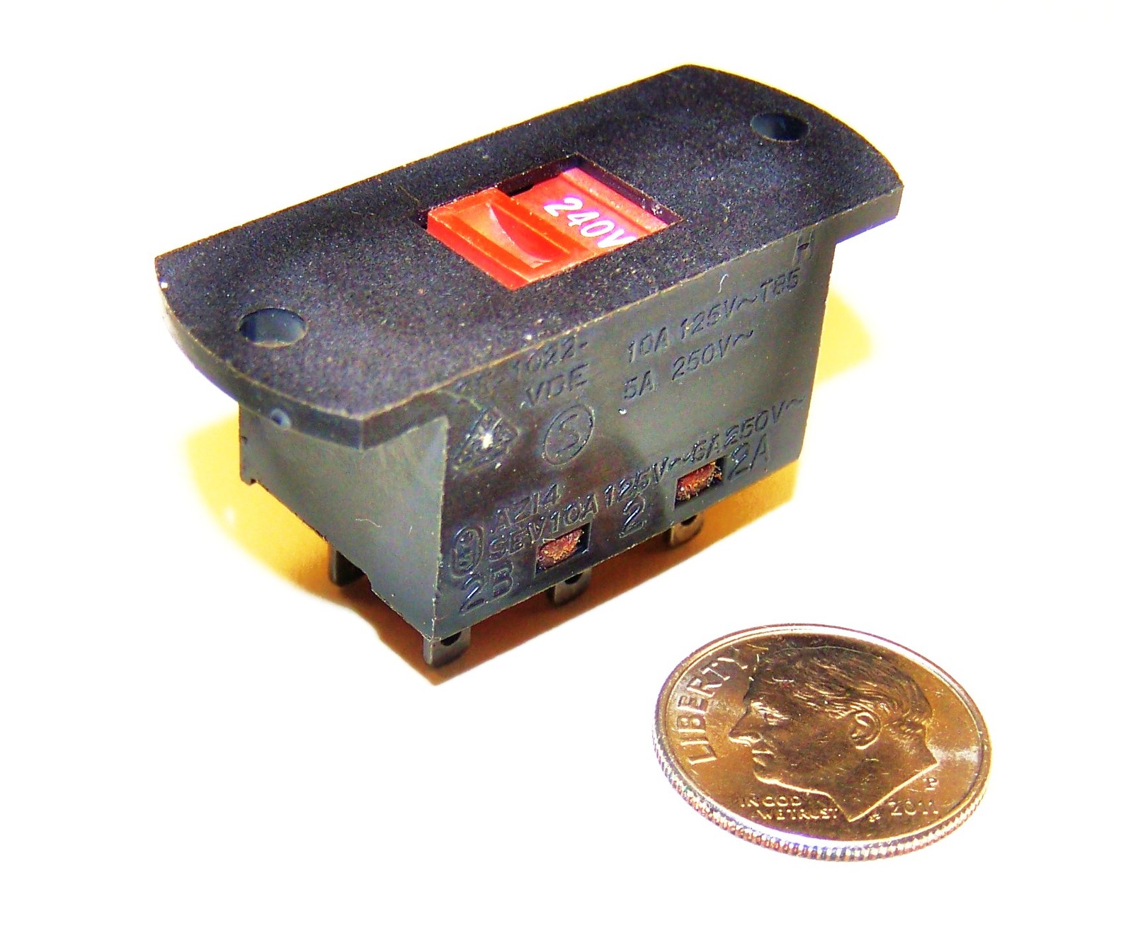 ITW SE-1022-VDE NOS 125 VAC 10 A 250 VAC 5 A SLIDE SWITCH