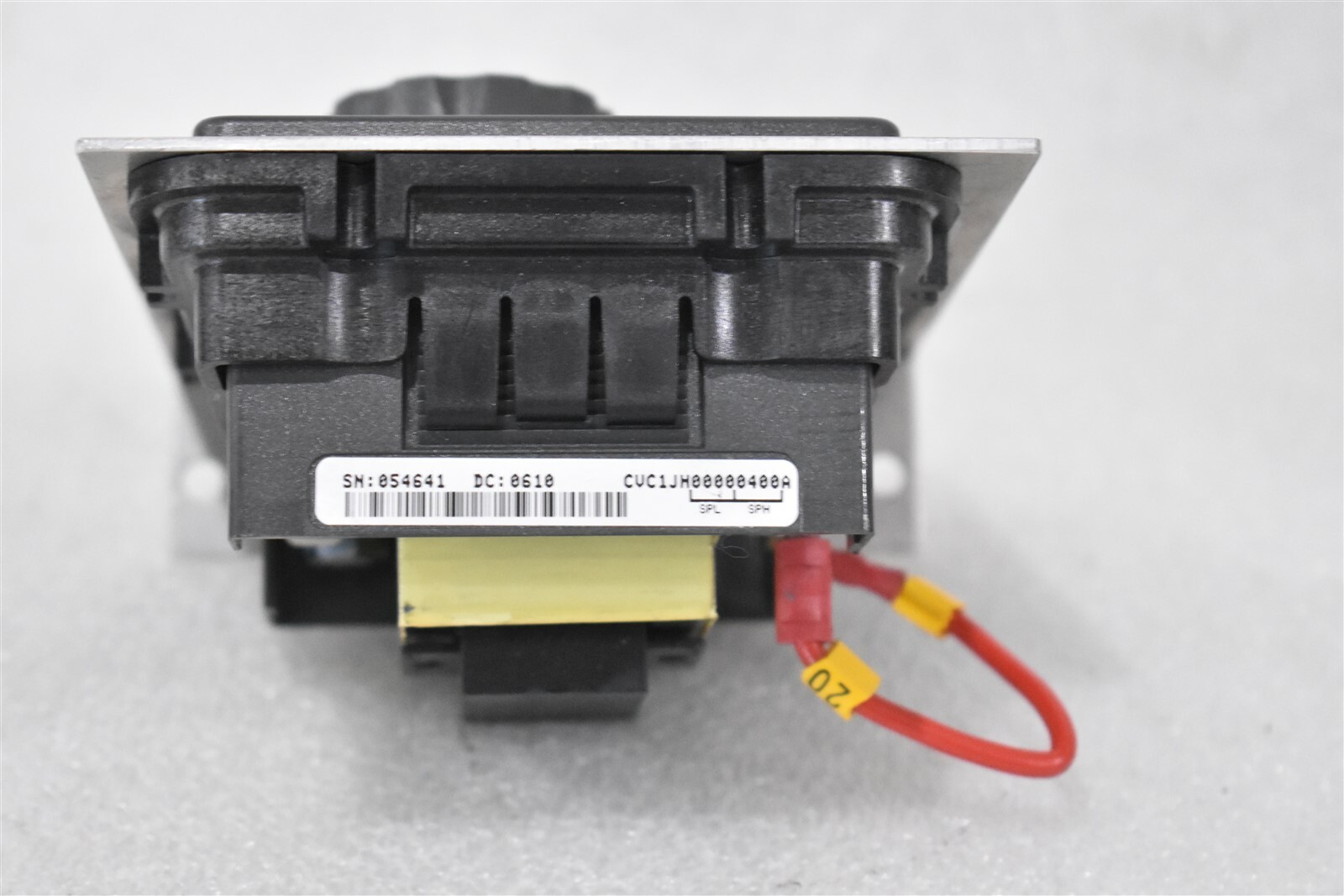 WATLOW CVC1JH00000400A BASIC ON-OFF TEMPERATURE CONTROLLER 120VAC 8 RELAY OUTPUT