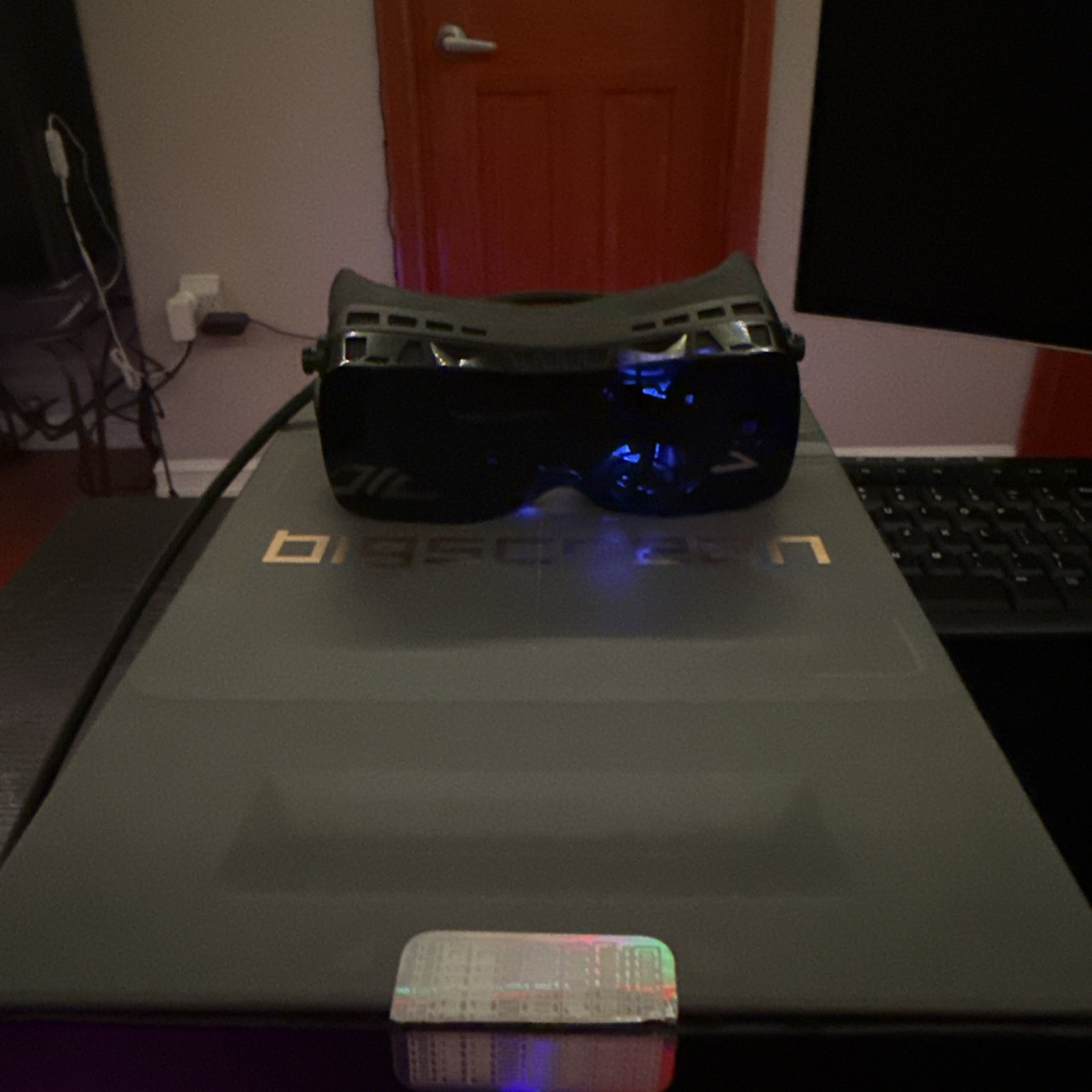 Bigscreen Beyond 62mm IPD VR Headset + 1 VIVE HTC base station 1.0