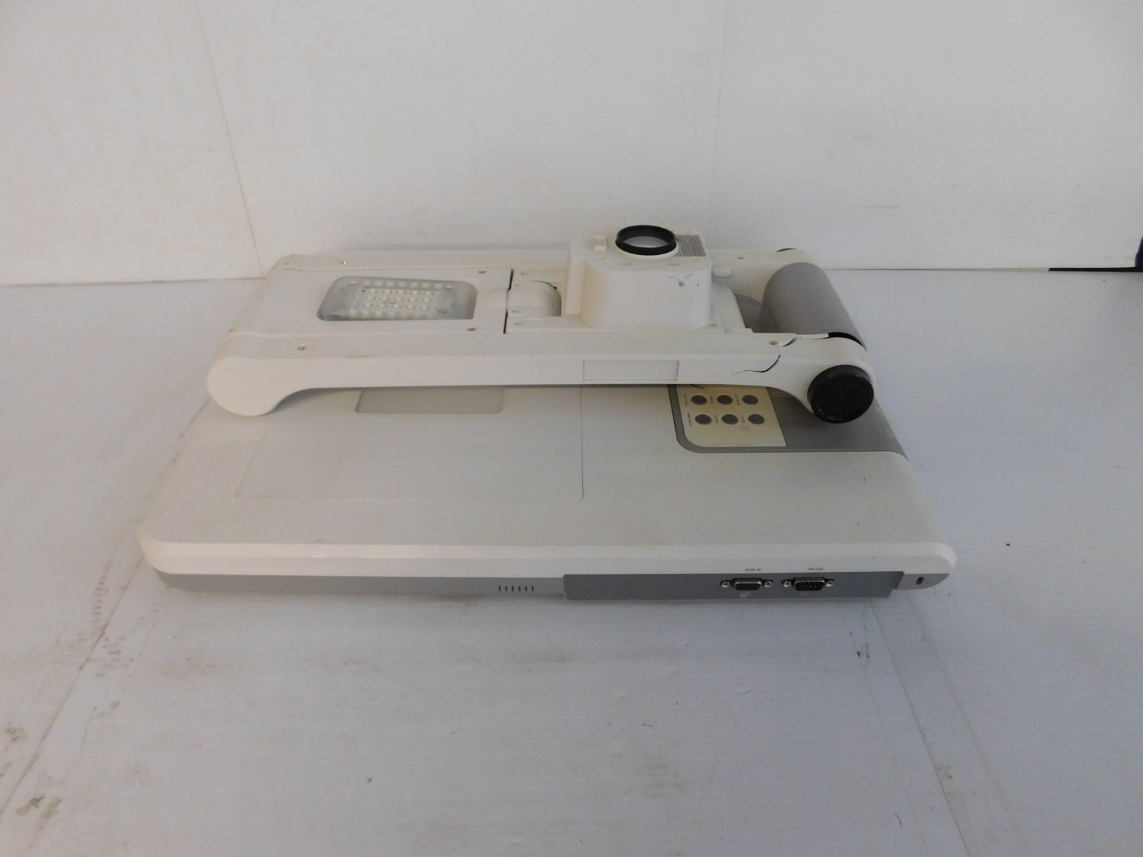 ^^ AVERMEDIA AVERVISION PROJECTOR (PLM91)