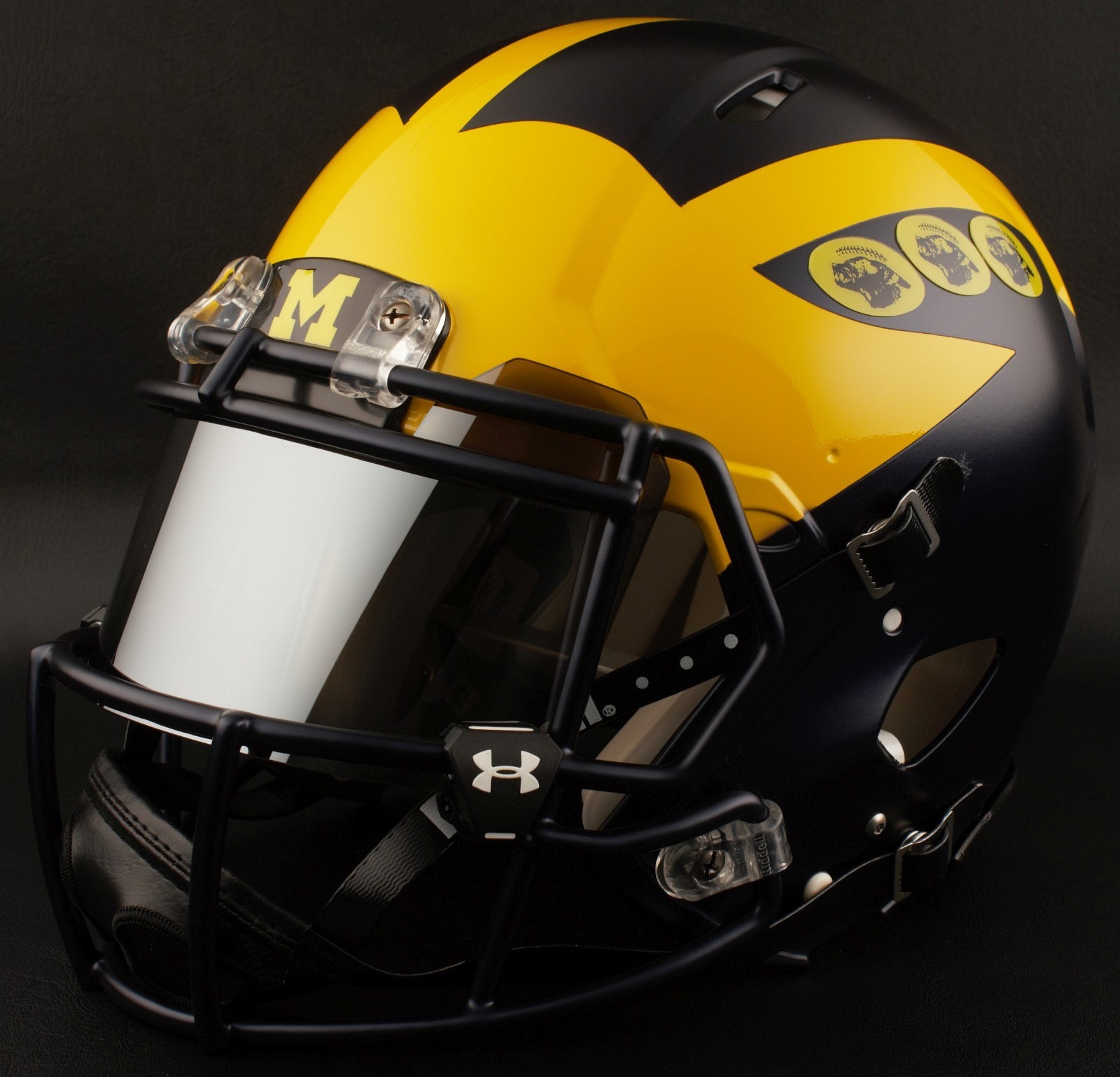 *CUSTOM* MICHIGAN WOLVERINES Riddell SPEED Full Size Replica Football Helmet